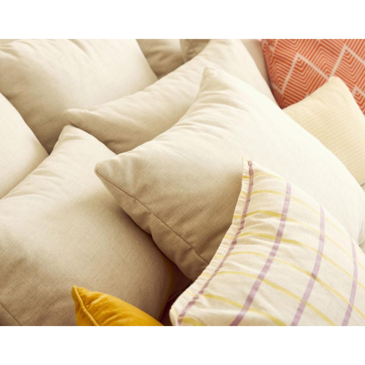 LISA DESIGN Sergio - canapé 4 places - assise profonde - en tissu