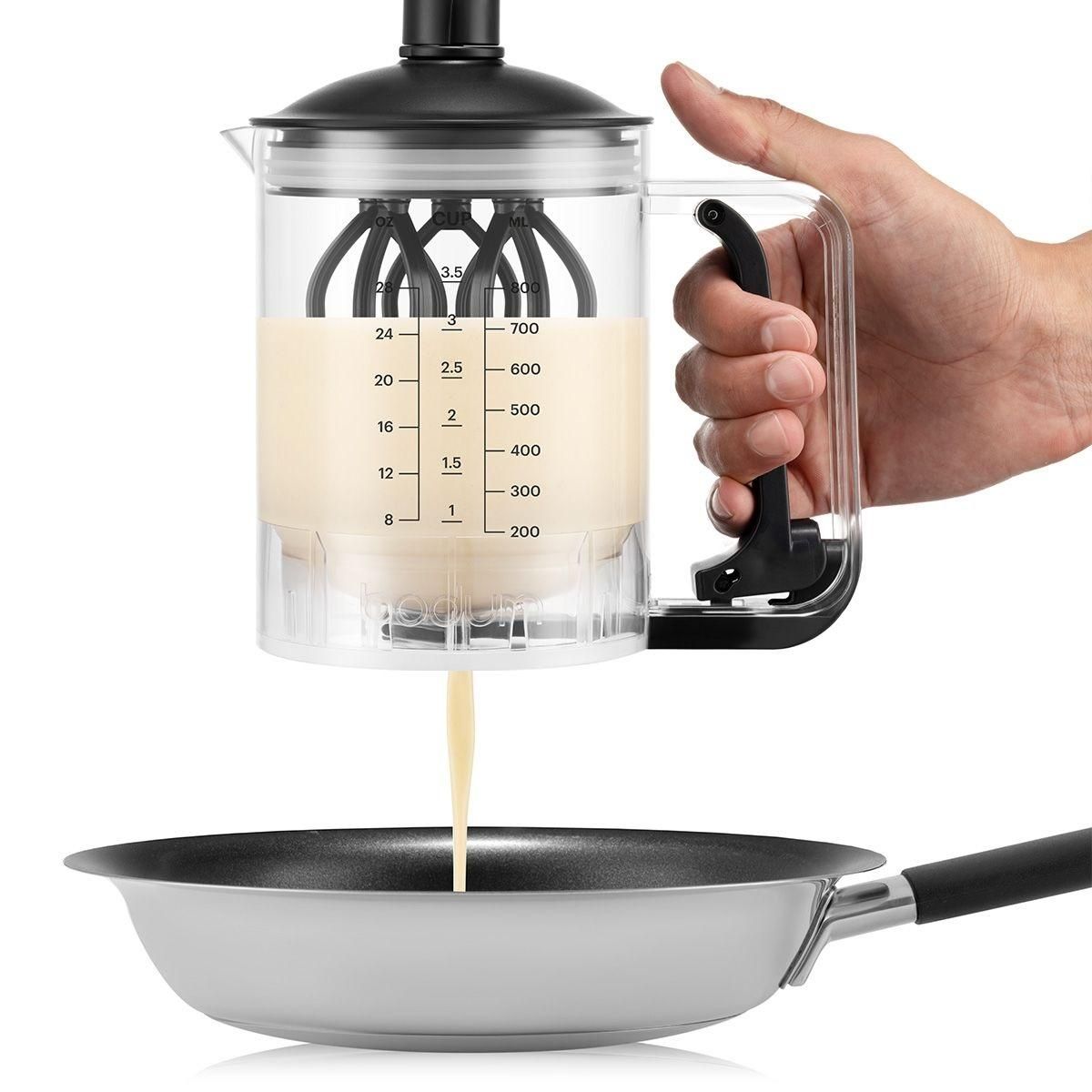 Bodum Distributeur et mélangeur de pâte à crêpes noir - 12108-01