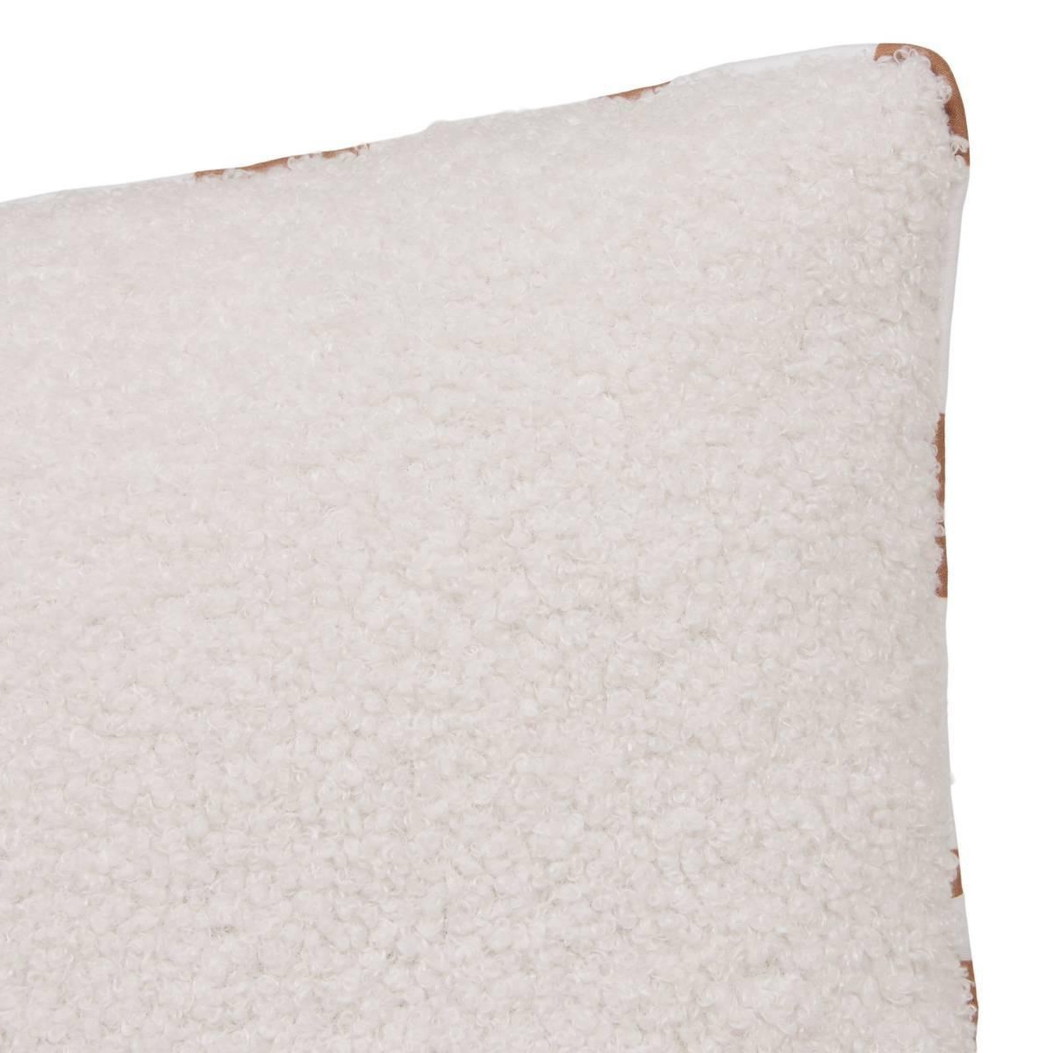 Voir la diapositive 2 : Atmosphera Kids Coussin déco enfant bouclette  jaiko  40x40cm marron