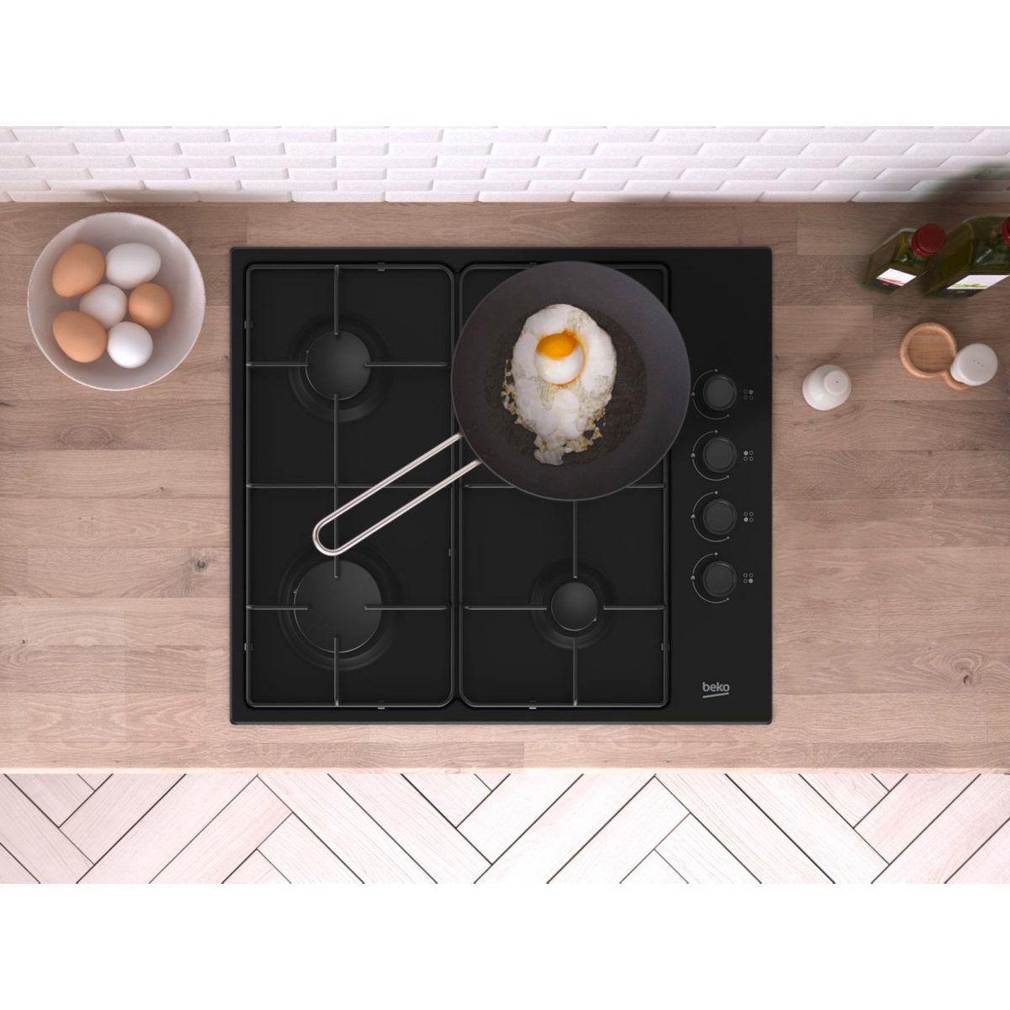 Voir la diapositive 3 : Beko Plaque gaz higg64123sb