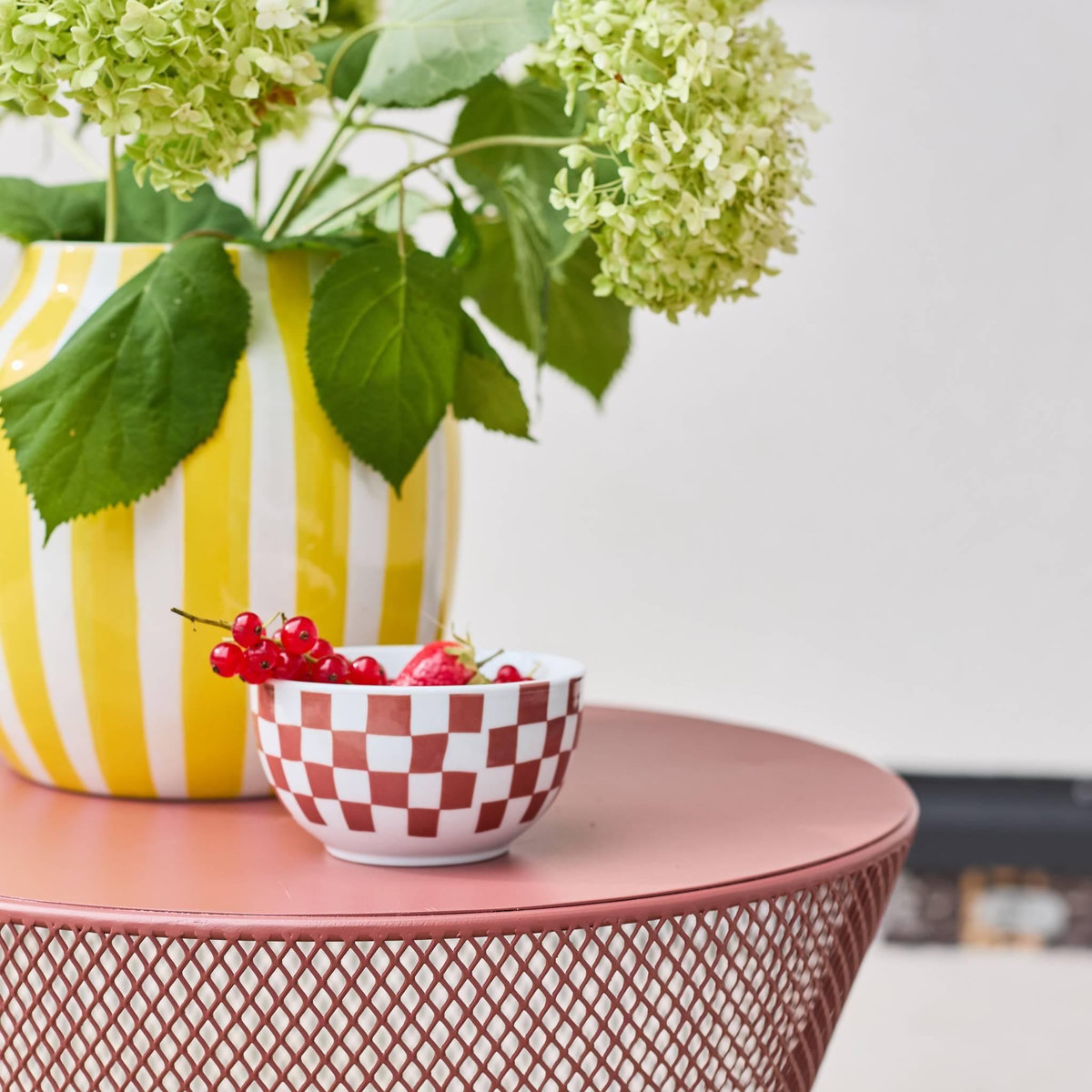 SWEEEK Table d'appoint extérieure acier effet grillagé terracotta - Tivo