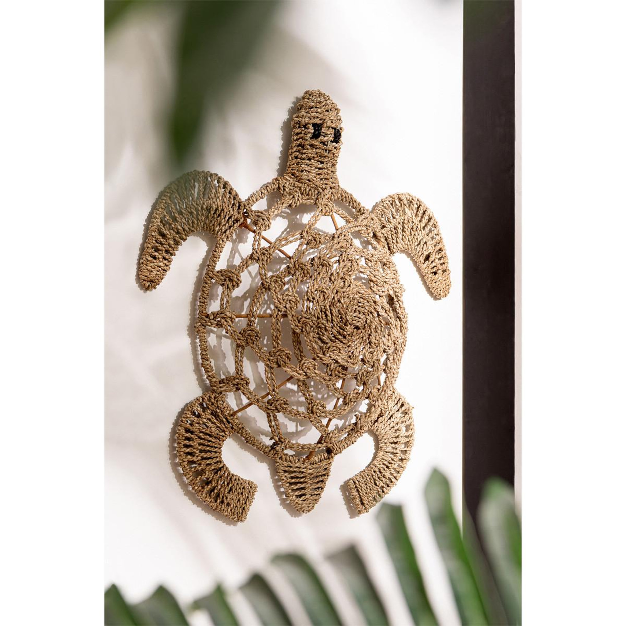 Voir la diapositive 3 : J-LINE Lot de 2 déco murales en jonc  tortue  80cm naturel