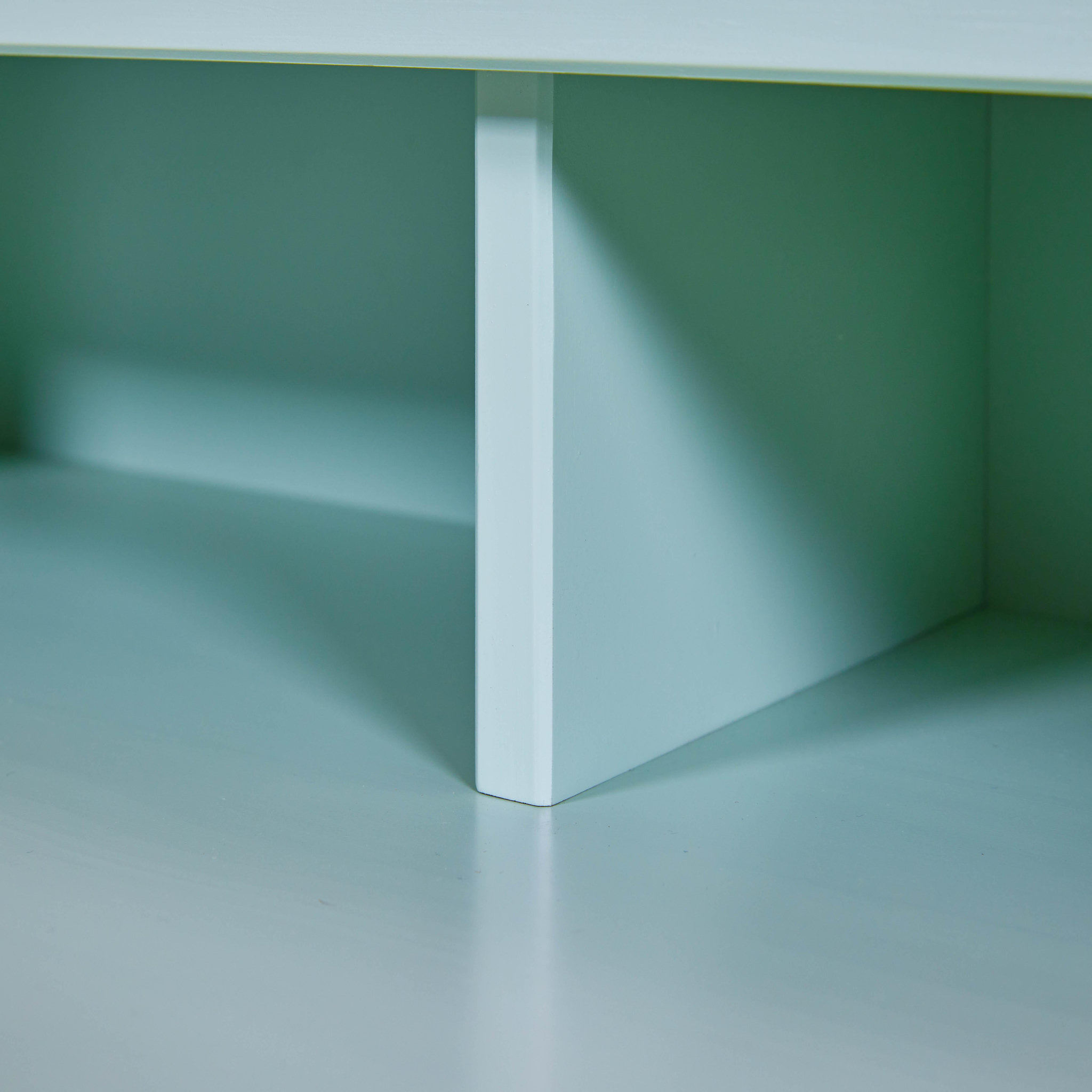 Voir la diapositive 4 : INTERLINK Bureau Conversation Desk