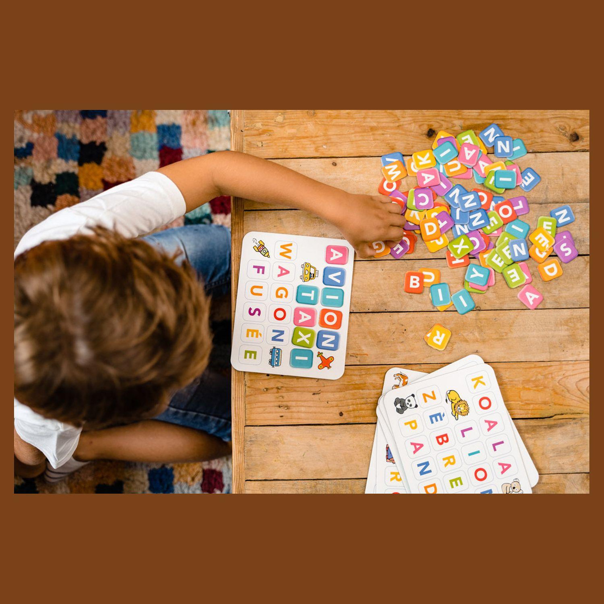 Voir la diapositive 4 : NATHAN Les mots Jeu éducatif