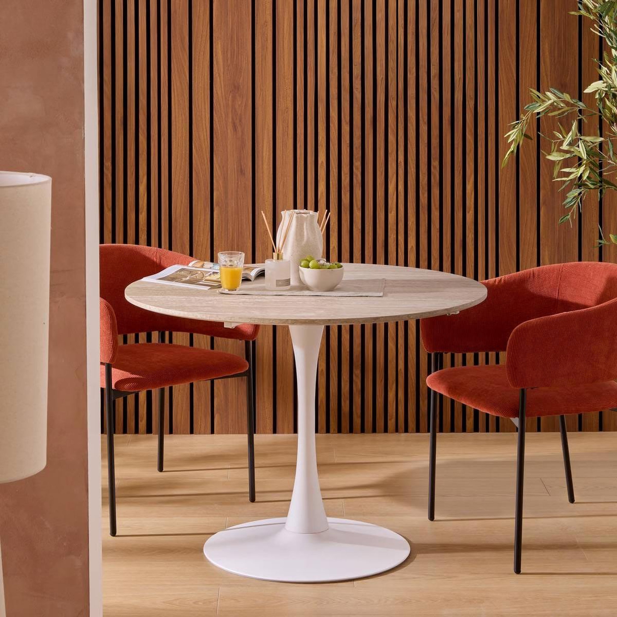 Voir la diapositive 5 : ATMOSPHERA Table à manger effet travertin  elias  102cm naturel