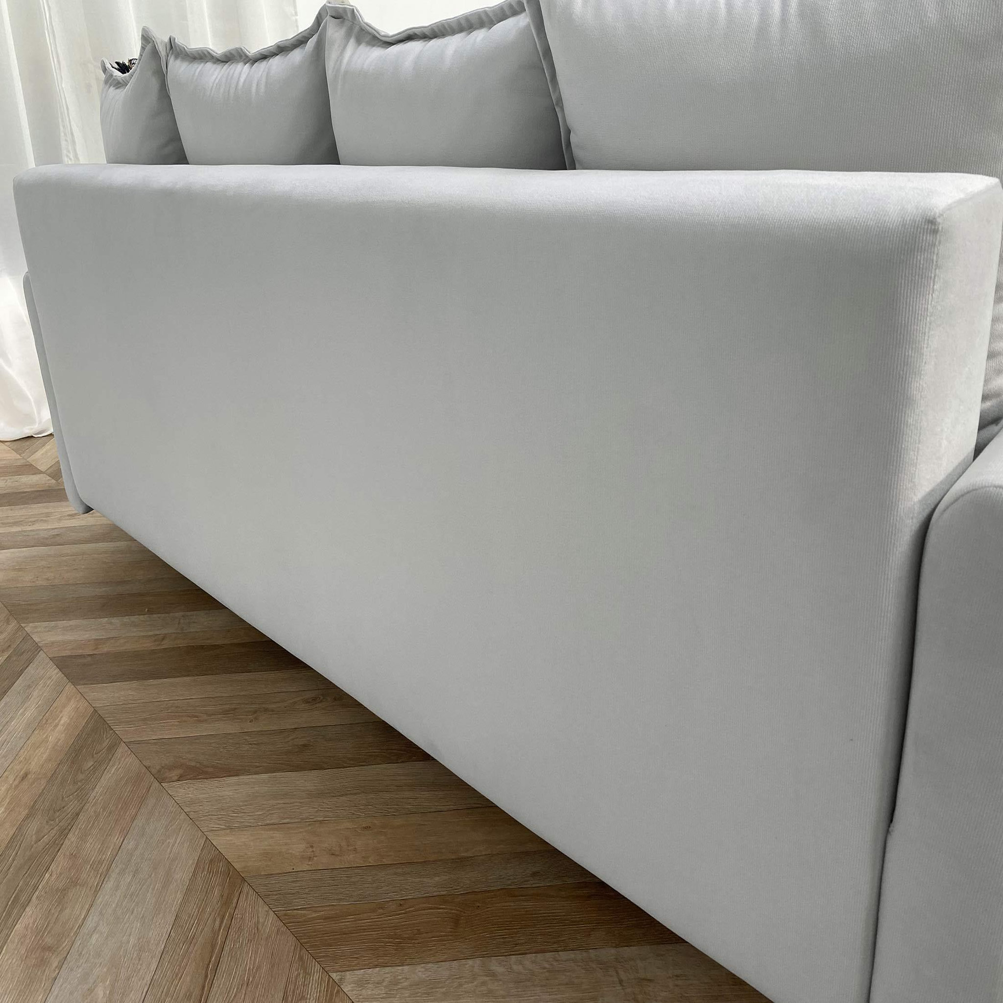 Voir la diapositive 6 : LISA DESIGN Apia - canapé 3 places - convertible avec coffre - en velours