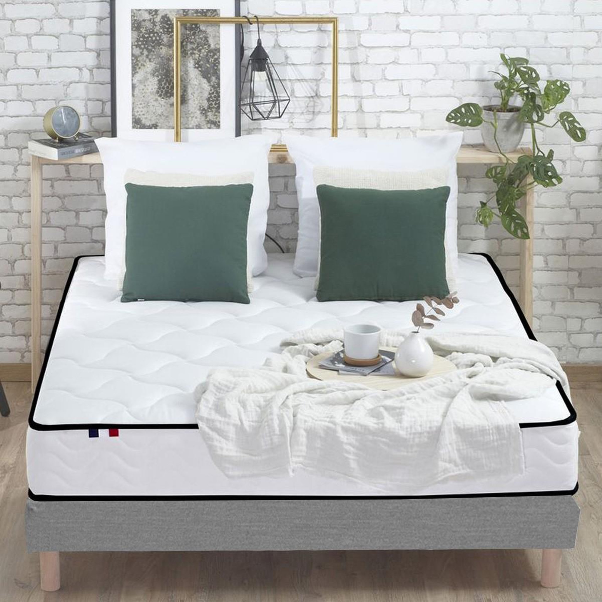 Voir la diapositive 3 : IDLITERIE Ensemble Matelas Ressorts + Mémoire de forme + sommier ELOISE Made in France 140 x 190 Sommier Gris chiné