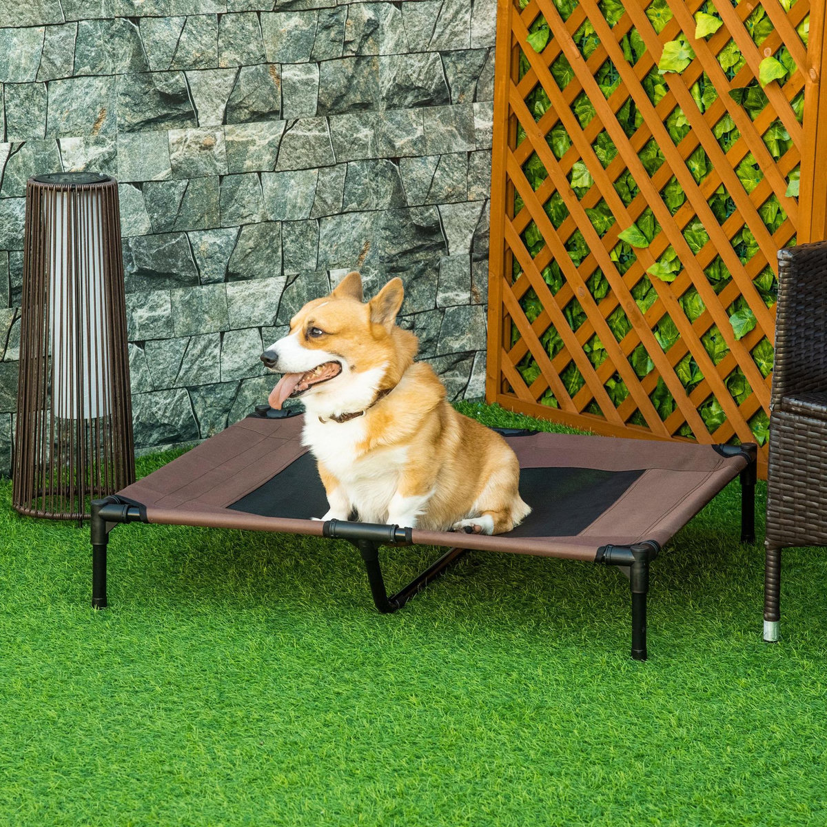 PAWHUT Lit sur pieds pour chien chat lit de camp animal lit surélevé Oxford textilène micro-perforé dim. 92L x 76l x 18H cm marron