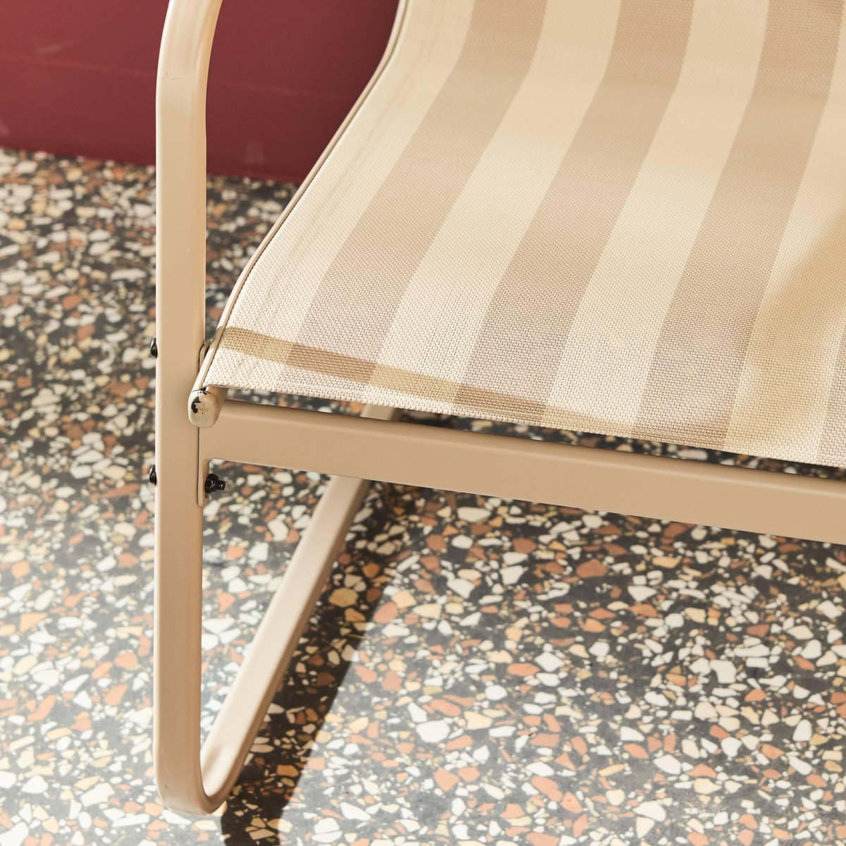 SWEEEK Salon de jardin en métal  et textilène pour 4 personnes, design