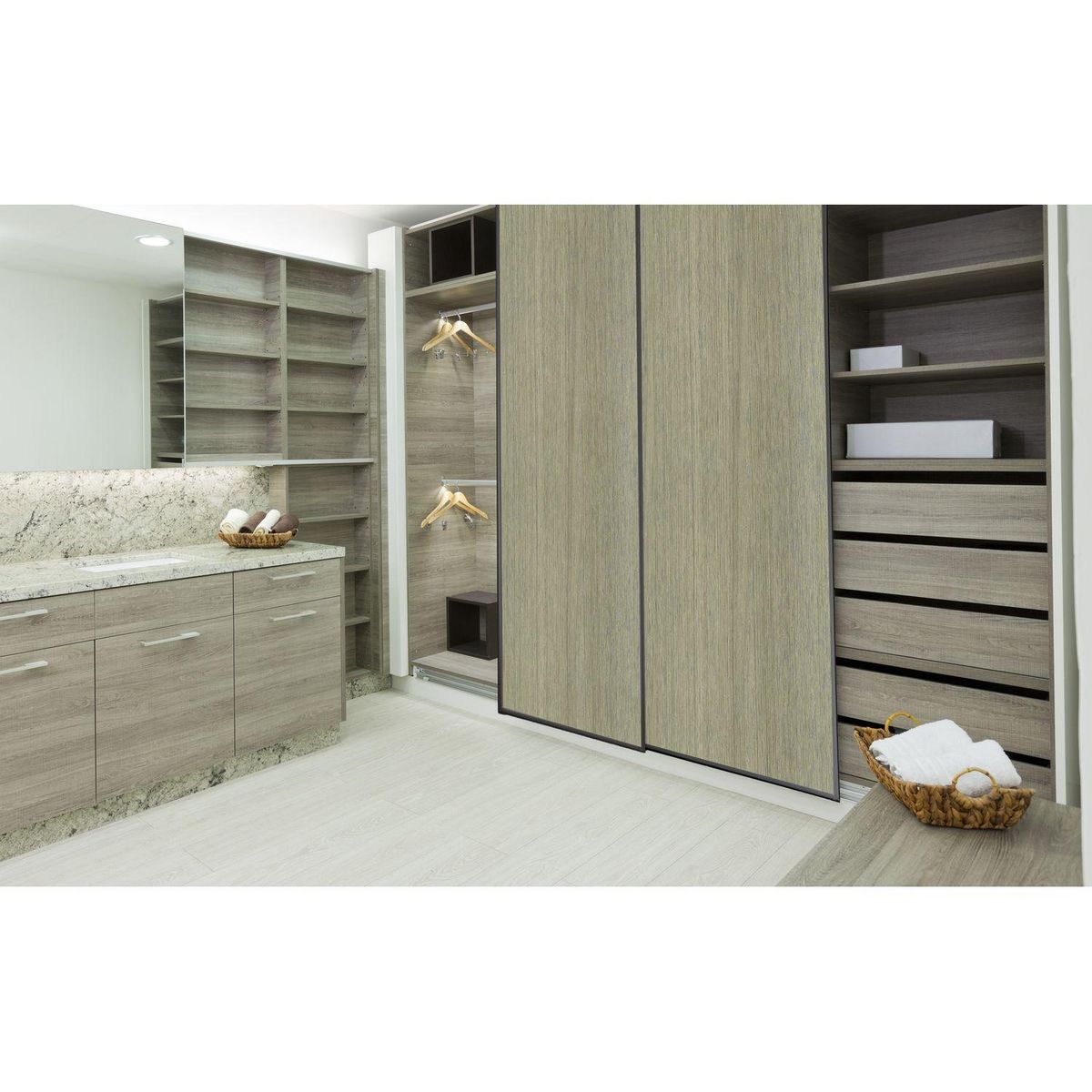 HABITABLE Sticker pour porte de dressing Home - L. 250 x l. 67 cm - Chêne clair