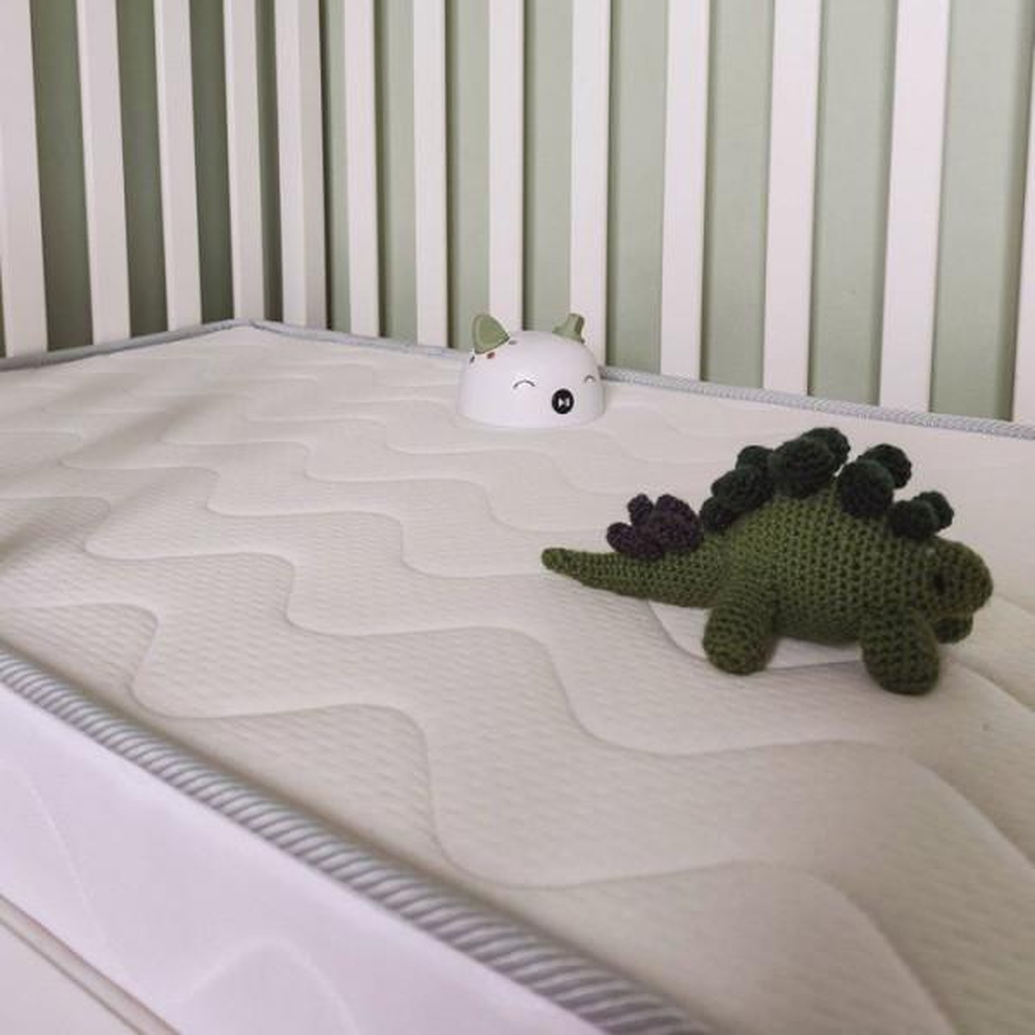 Voir la diapositive 6 : TINEO Matelas bébé saison - 60 x 120 cm - Ep. 11 cm - TINEO