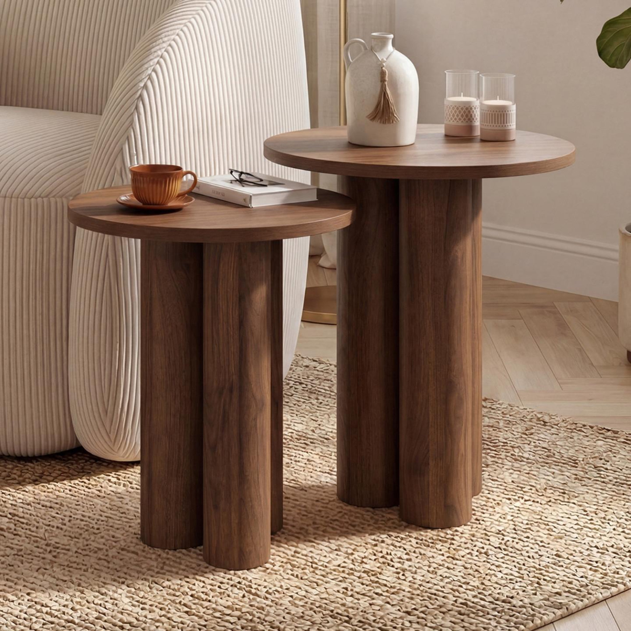 Voir la diapositive 2 : ID MARKET Lot de 2 tables d'appoint rondes, bouts de canapé, tables de chevet eloise 35/40 cm bois effet noyer