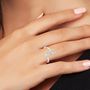Voir la diapositive 2 : SC CRYSTAL Bague lettre J ajustable SC Crystal ornée de Zirconium