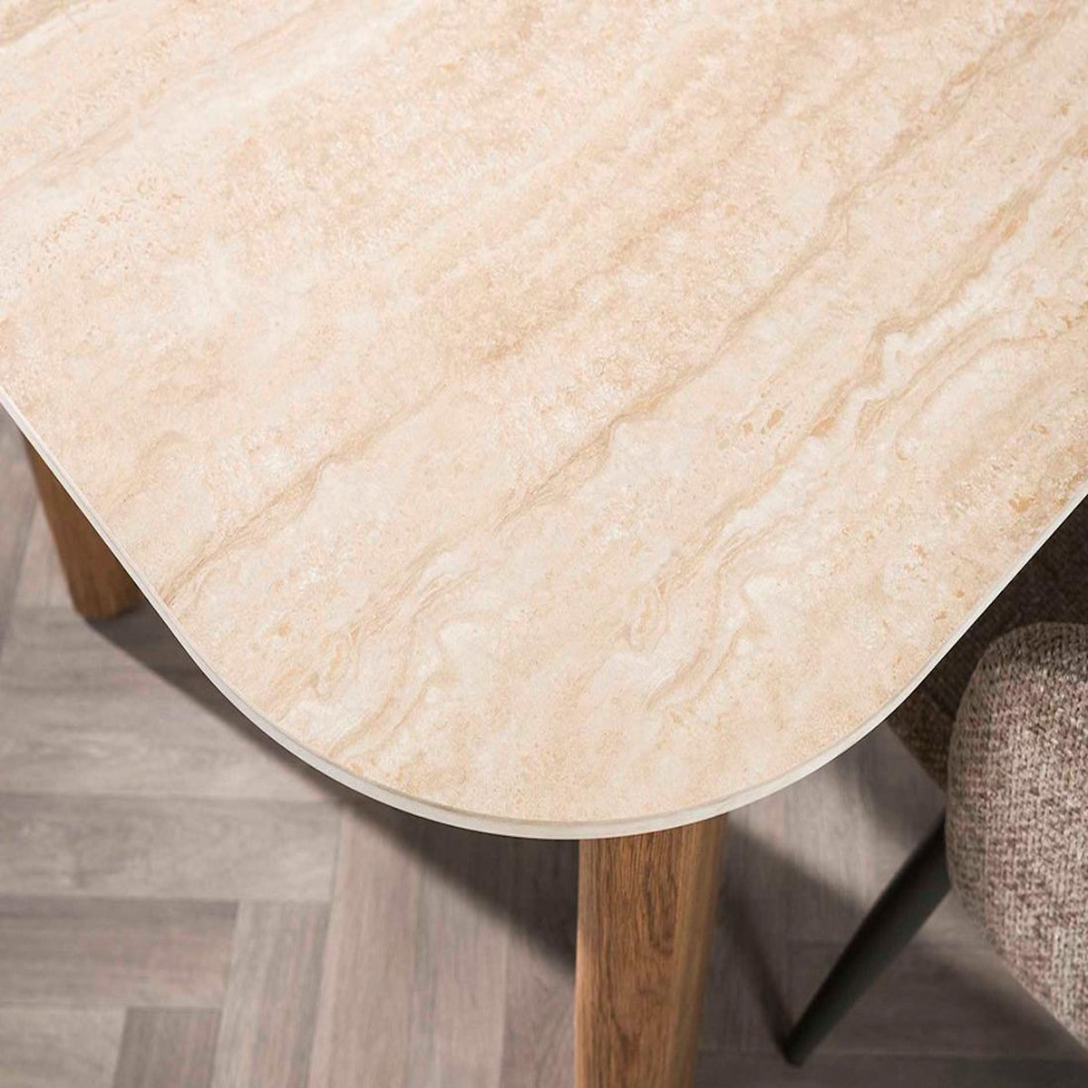 LISA DESIGN Mohea - table à manger - plateau en céramique effet travertin - 4 à 6 personnes