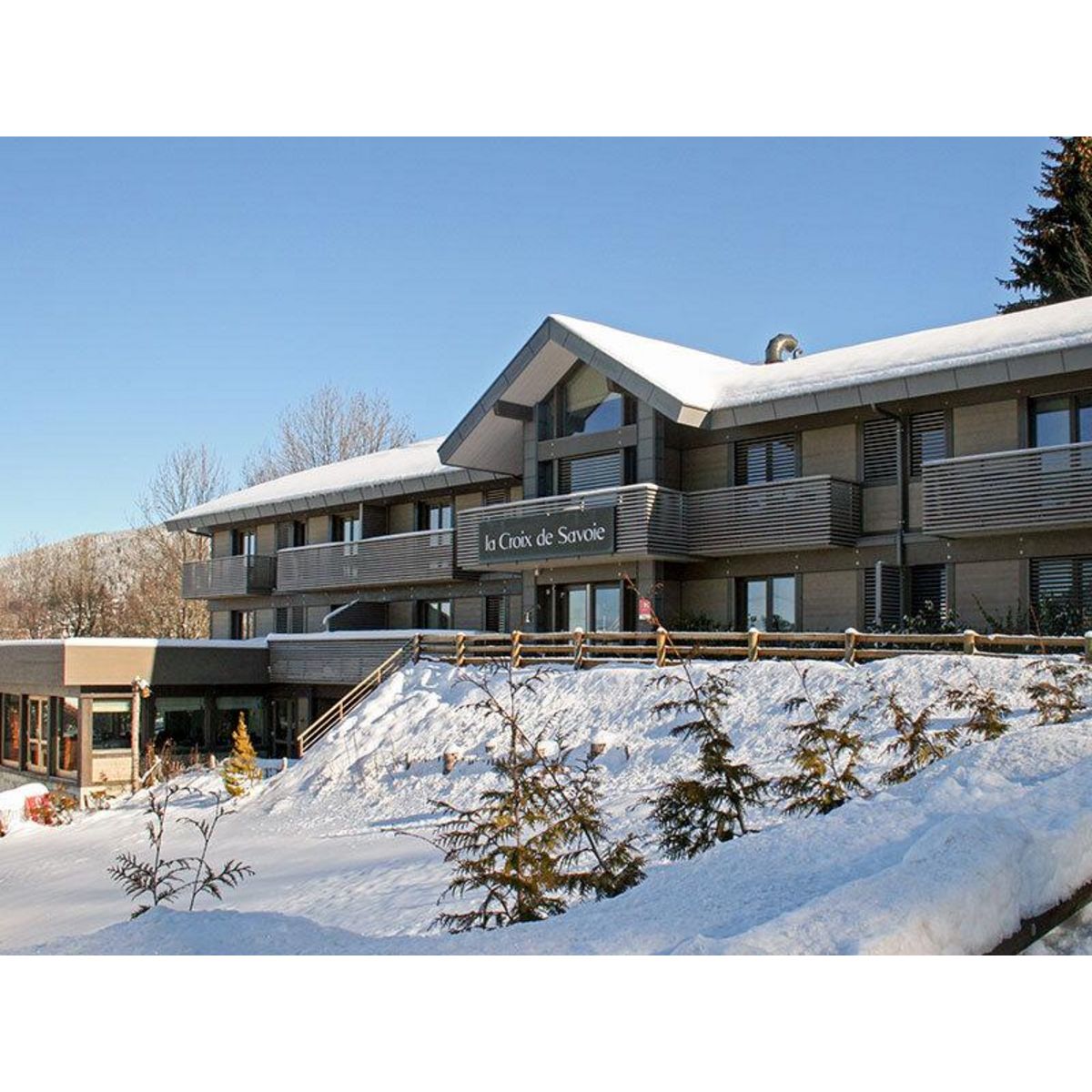 Smartbox Escapade gourmet romantique : 2 jours avec dîner et mignardises dans les Alpes en hôtel 4* - Coffret Cadeau Séjour