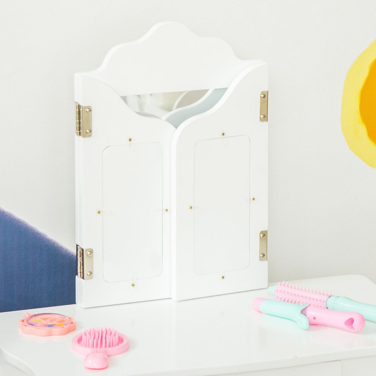 HOMCOM Coiffeuse enfant avec tabouret, miroir triptyque et tiroir coulissant - coiffeuse dim. 63L x 40l x 85,5H cm - MDF blanc acrylique