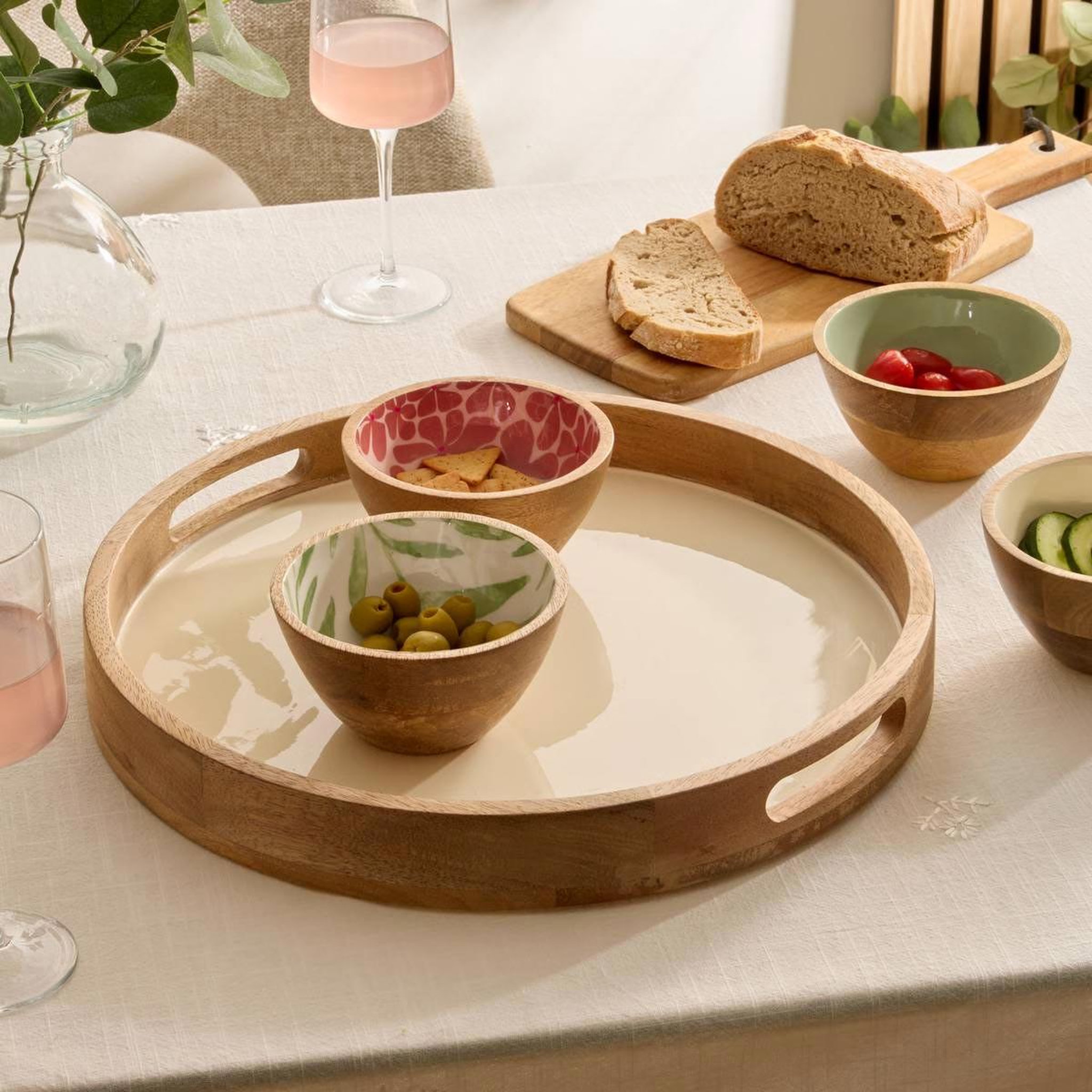 Voir la diapositive 2 : SECRET DE GOURMET Plateau de service en bois  inaya  38cm blanc