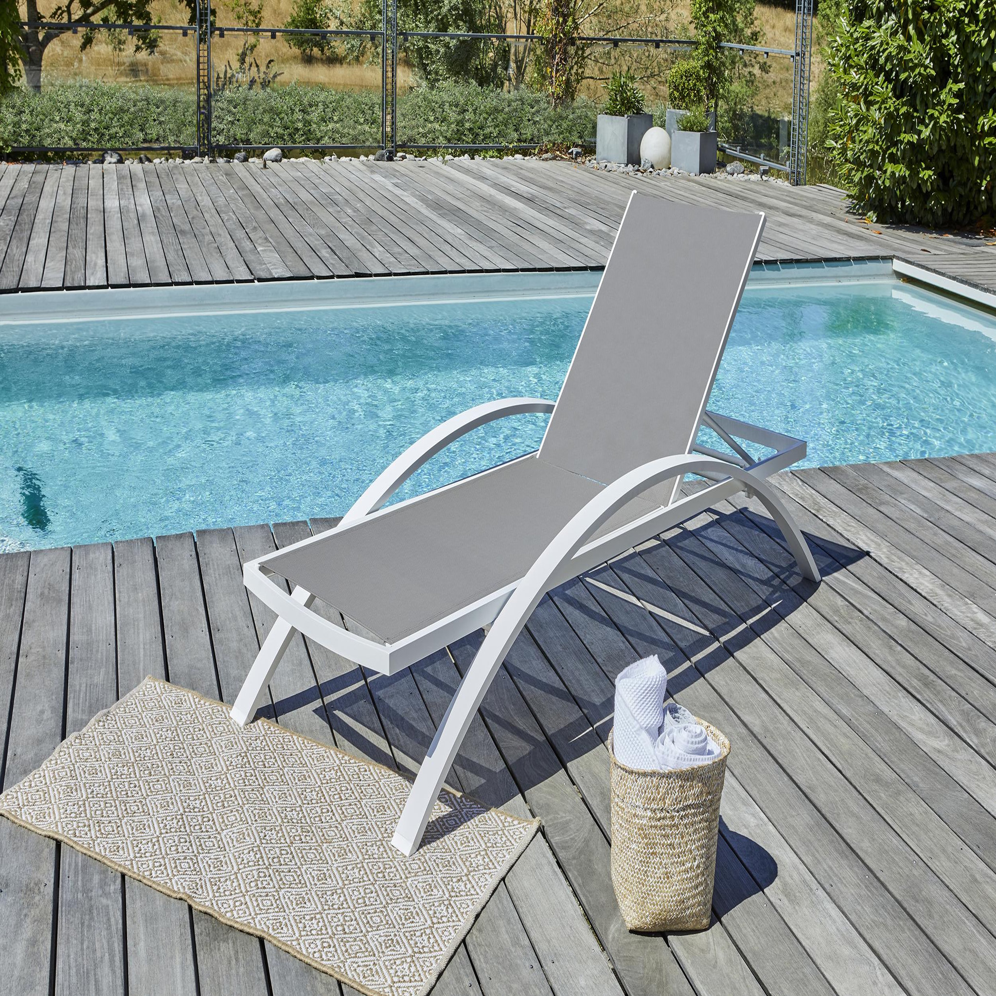 Voir la diapositive 3 : DCB GARDEN Chaise longue de jardin - Blanc - BARCELONA