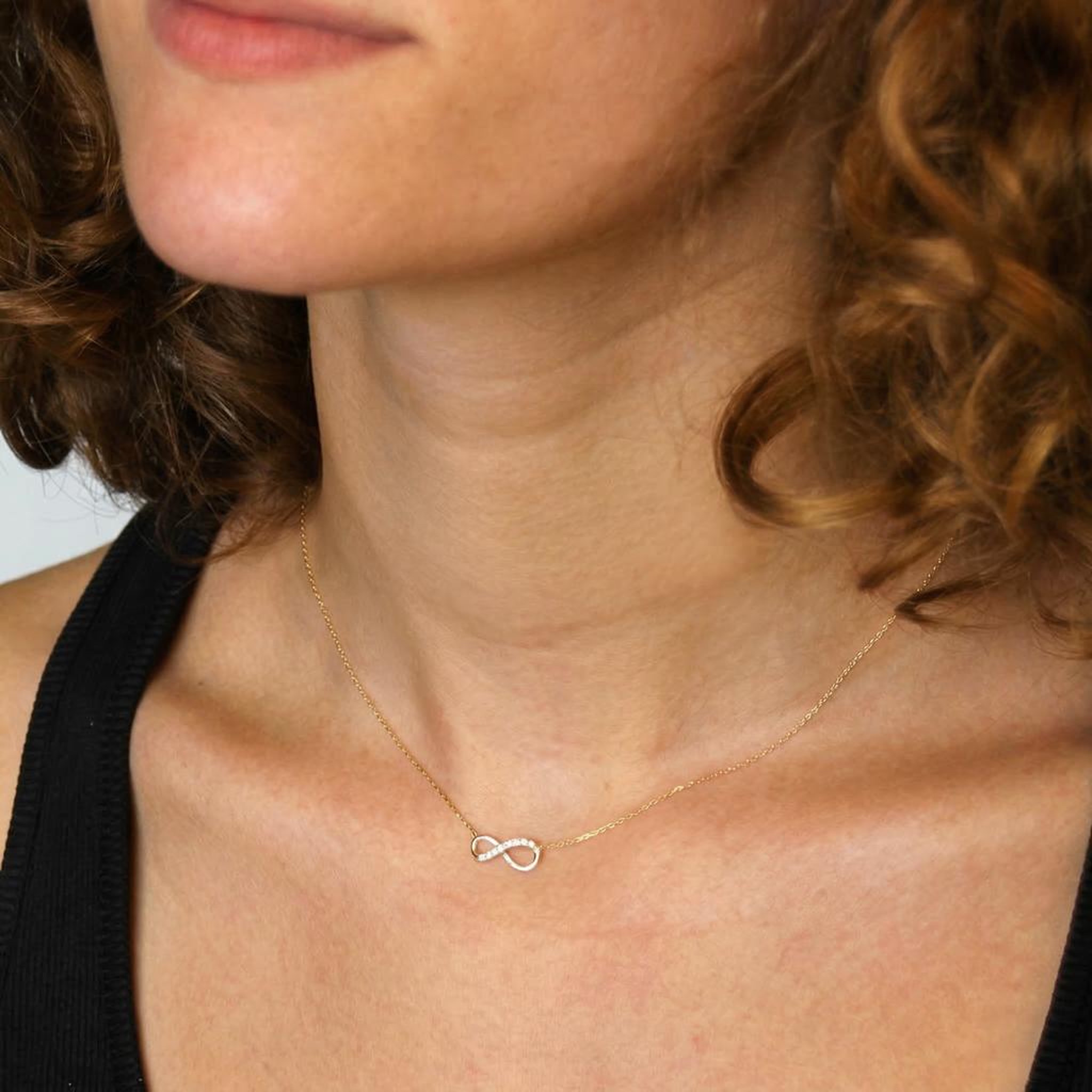 Voir la diapositive 2 : L'ATELIER D'AZUR Collier Femme Or Jaune - Motif Infini - Pavé de Zirconiums