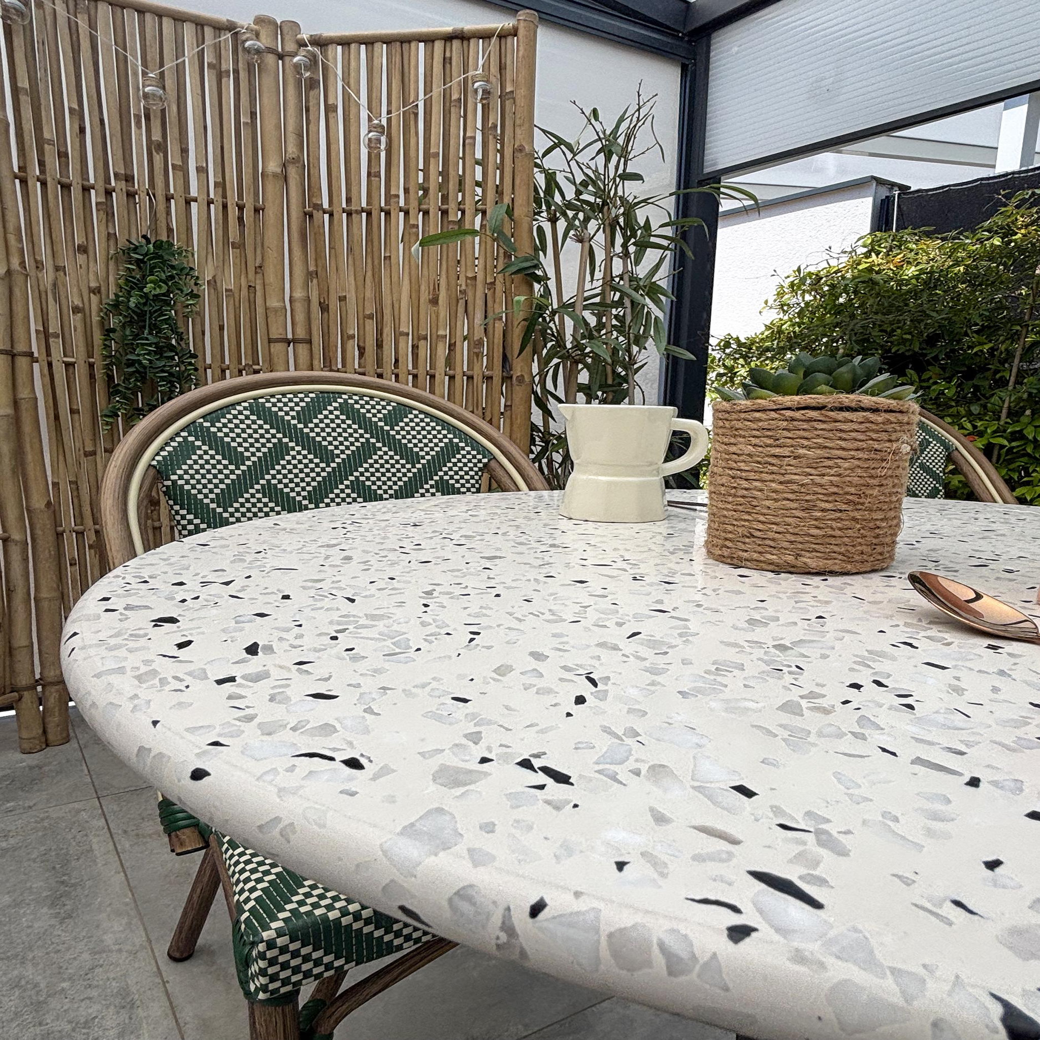 Voir la diapositive 5 : DCB GARDEN Ensemble repas de jardin en acier et plateau rond terrazzo (2 places)