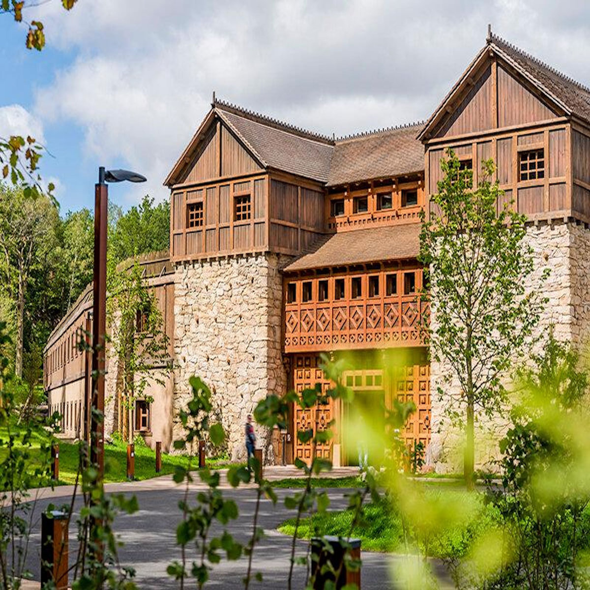 Smartbox Parc Astérix 2026 - Séjour 2 jours / 1 nuit - Hôtel Les Quais de Lutèce 4* en haute saison - Coffret Cadeau Séjour