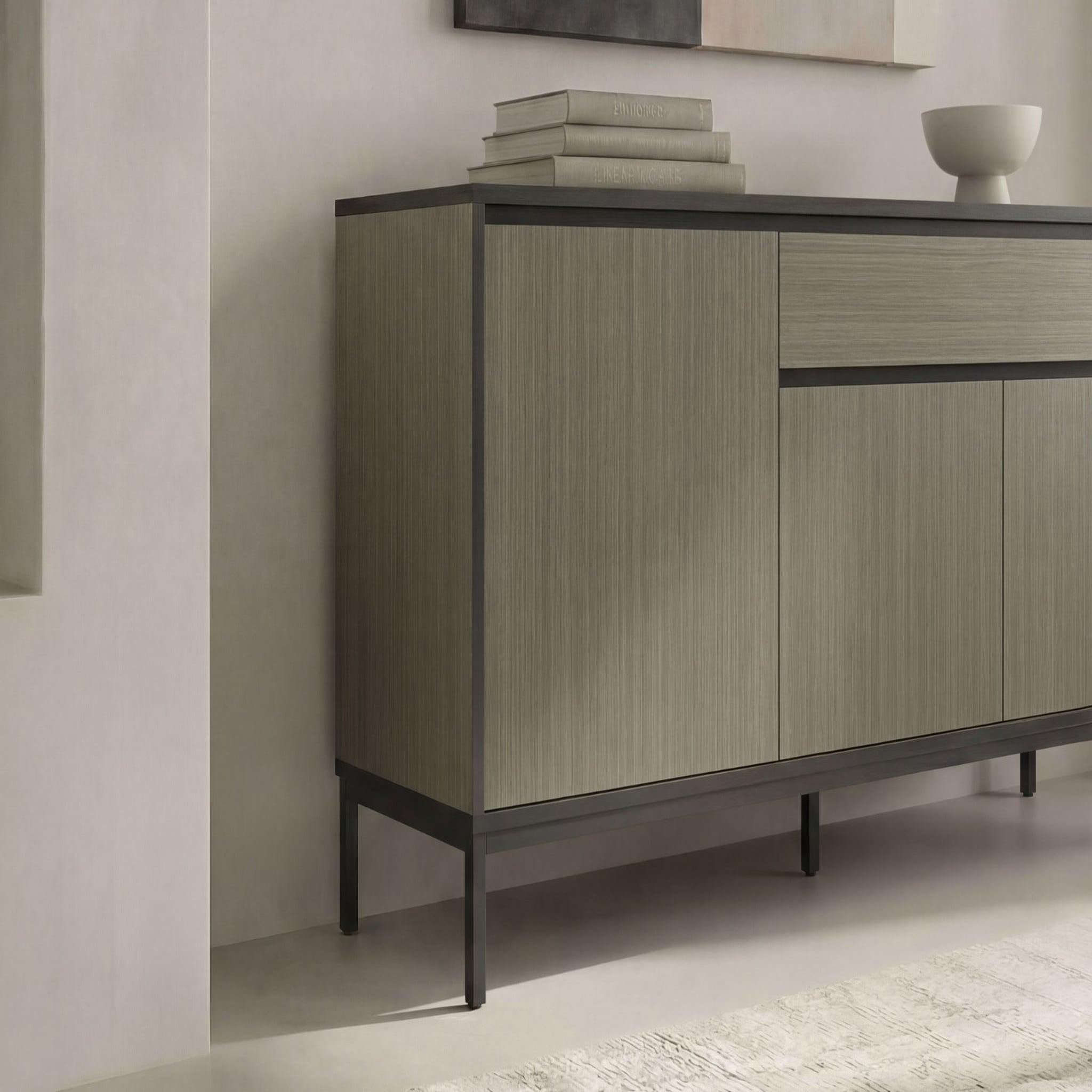 Voir la diapositive 5 : CASANOVA PARIS Vana - buffet 3 portes 140cm en mélamine