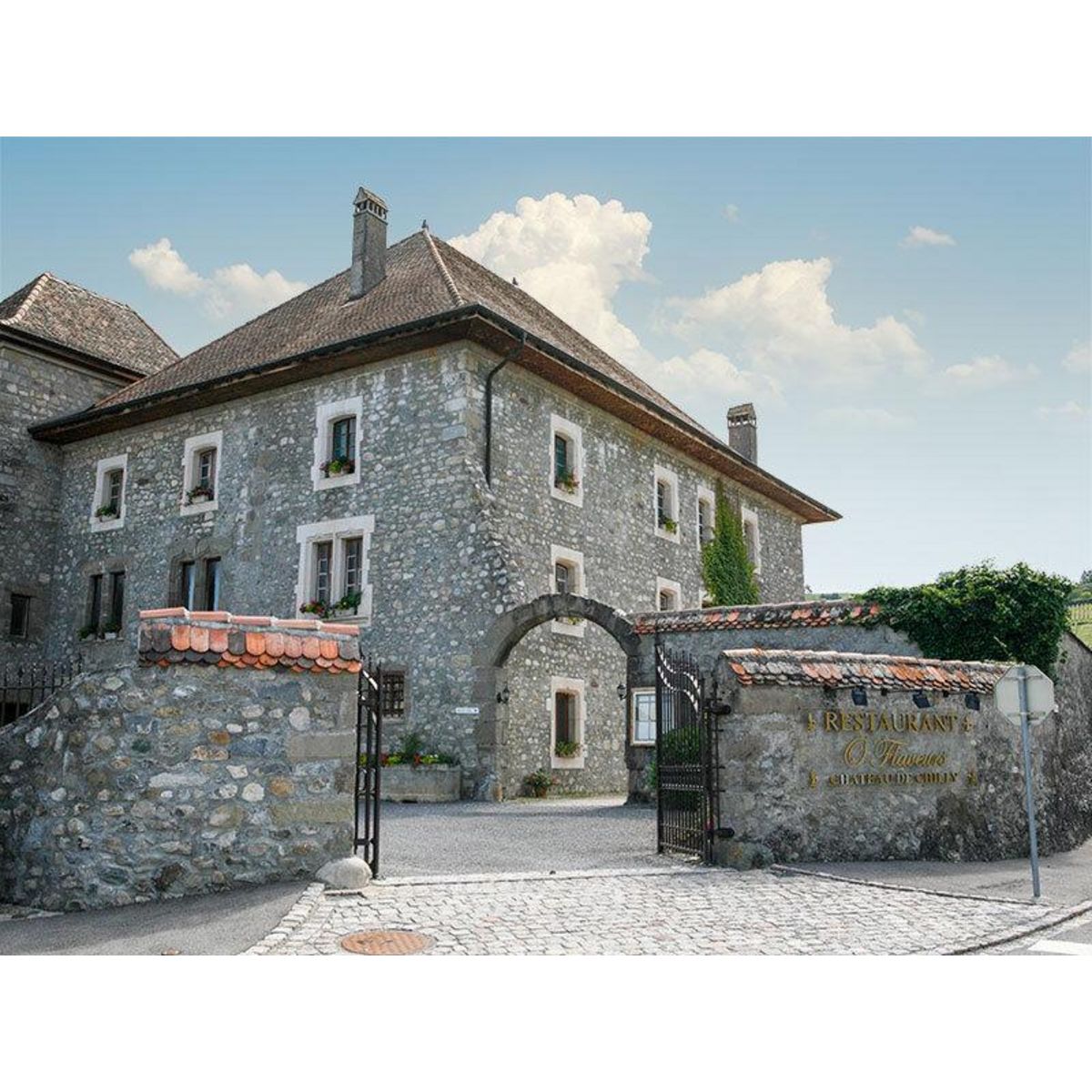 Smartbox Déjeuner entrée-plat-dessert en duo près de Genève - Coffret Cadeau Gastronomie