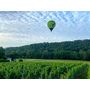 Voir la diapositive 4 : Smartbox Vol en montgolfière en week-end pour 2 personnes au-dessus du Beaujolais - Coffret Cadeau Sport & Aventure