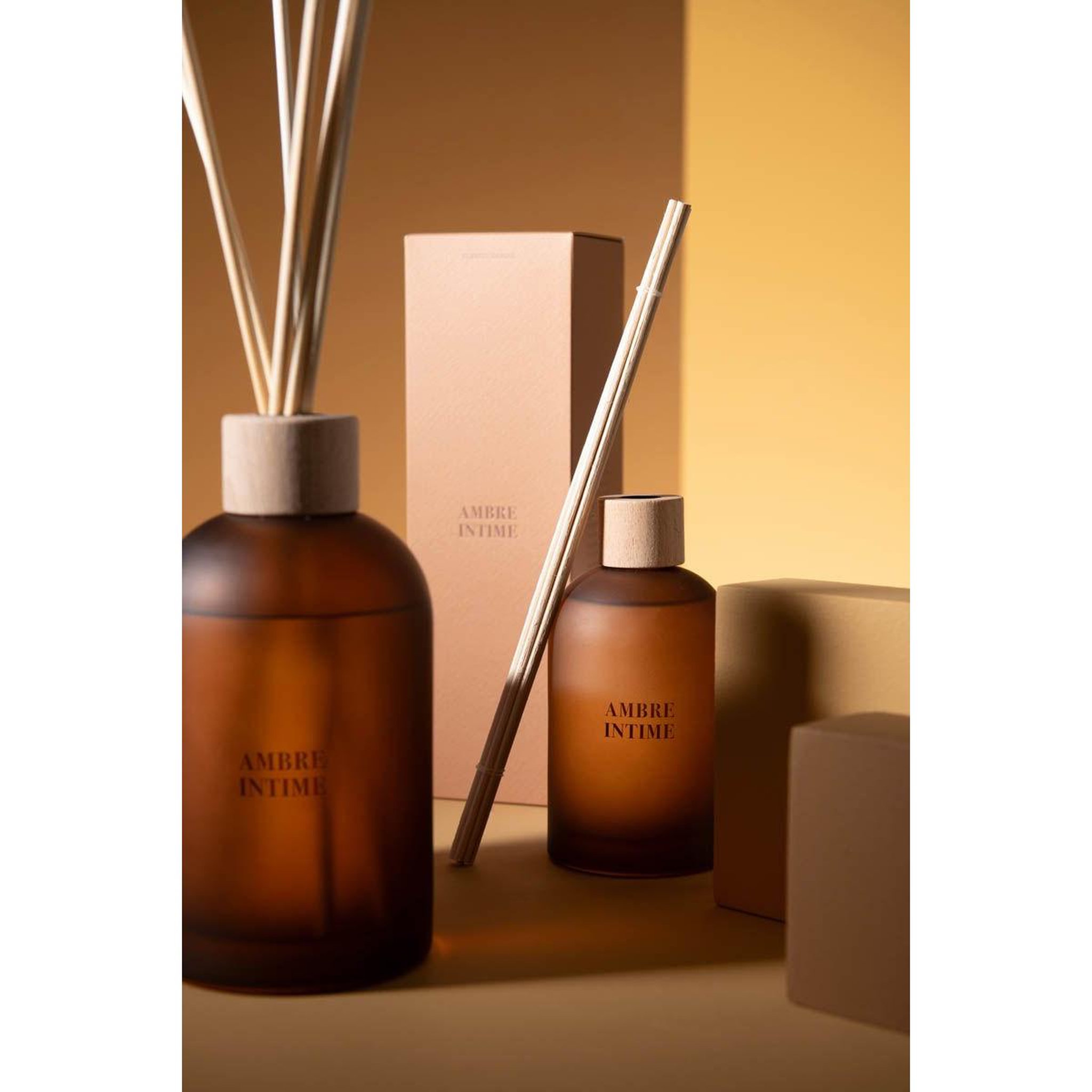 Voir la diapositive 6 : J-LINE Diffuseur de parfum  accords essentiels  250ml ambre intime