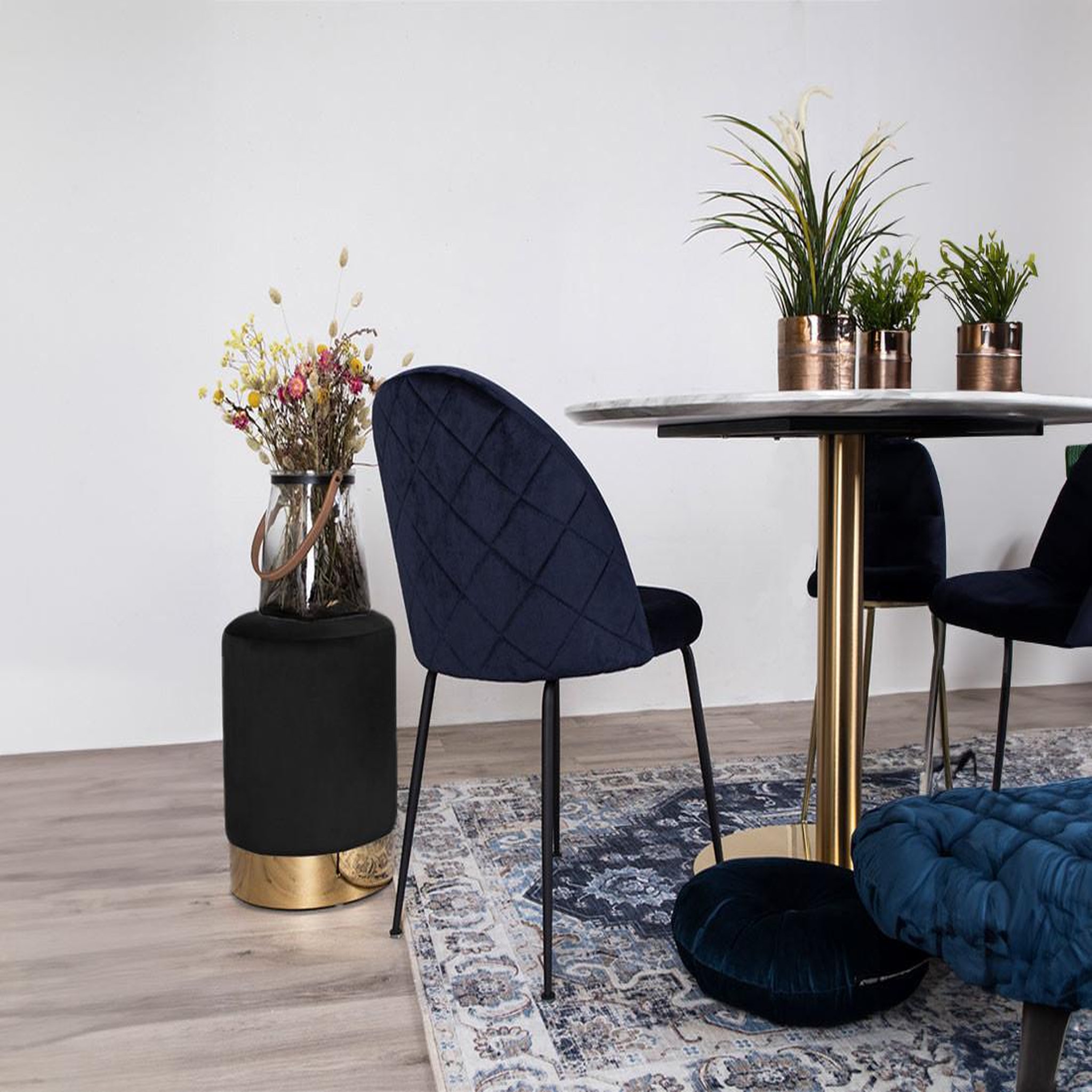 Voir la diapositive 3 : BEST MOBILIER Velana - pouf - en velours