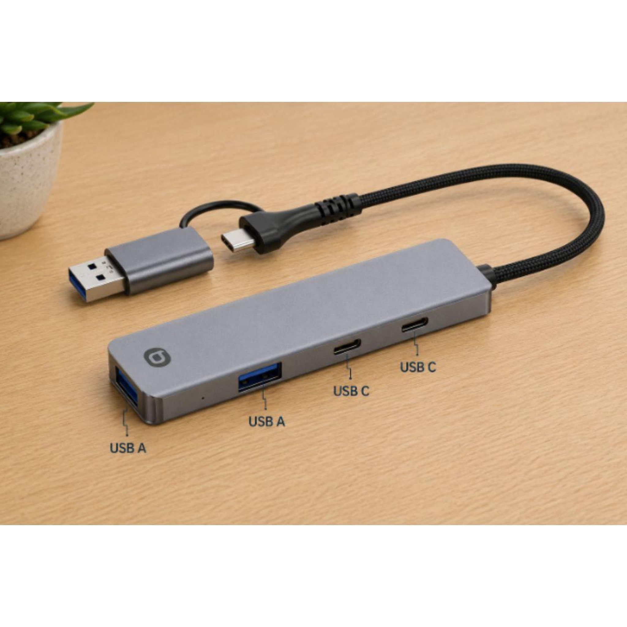 Voir la diapositive 4 : ESSENTIEL B Hub 4 en 1 x2 usb-a + x2 usb-c