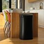 Voir la diapositive 3 : Kitchen move Poubelle de cuisine automatique MAJESTIC Noir Acier inoxydable 58L