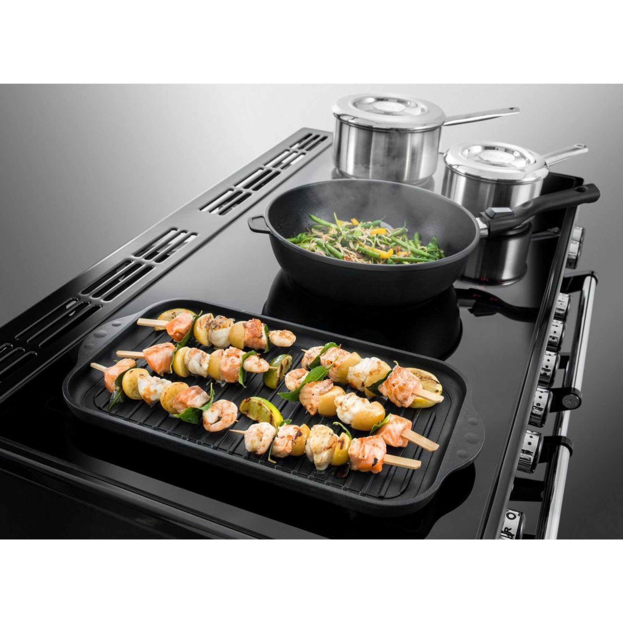 Voir la diapositive 2 : AGA Piano de cuisson induction masterchef deluxe 110 induction creme