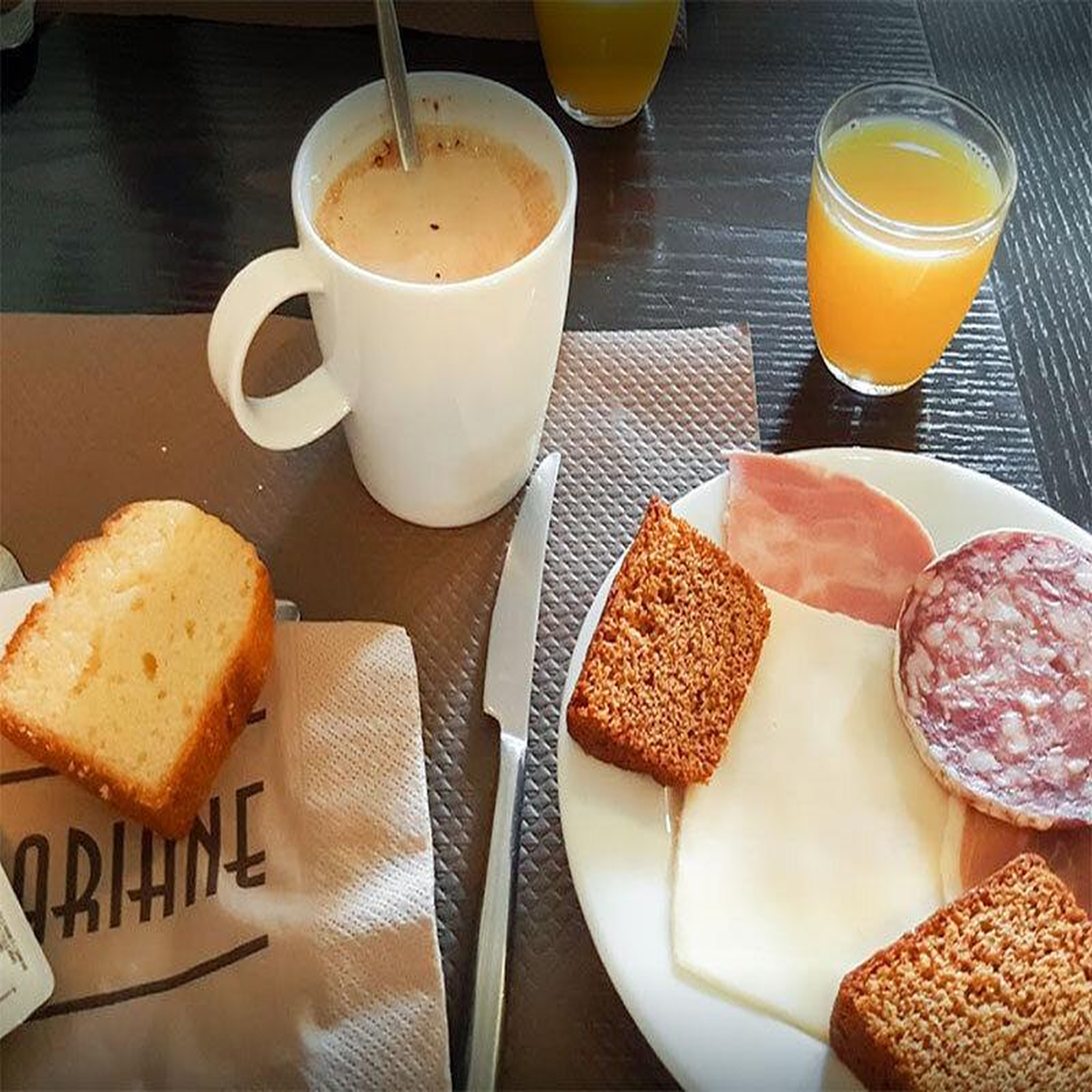 Voir la diapositive 6 : Smartbox Escapade relaxante de 3 jours avec spa - coffret cadeau séjour