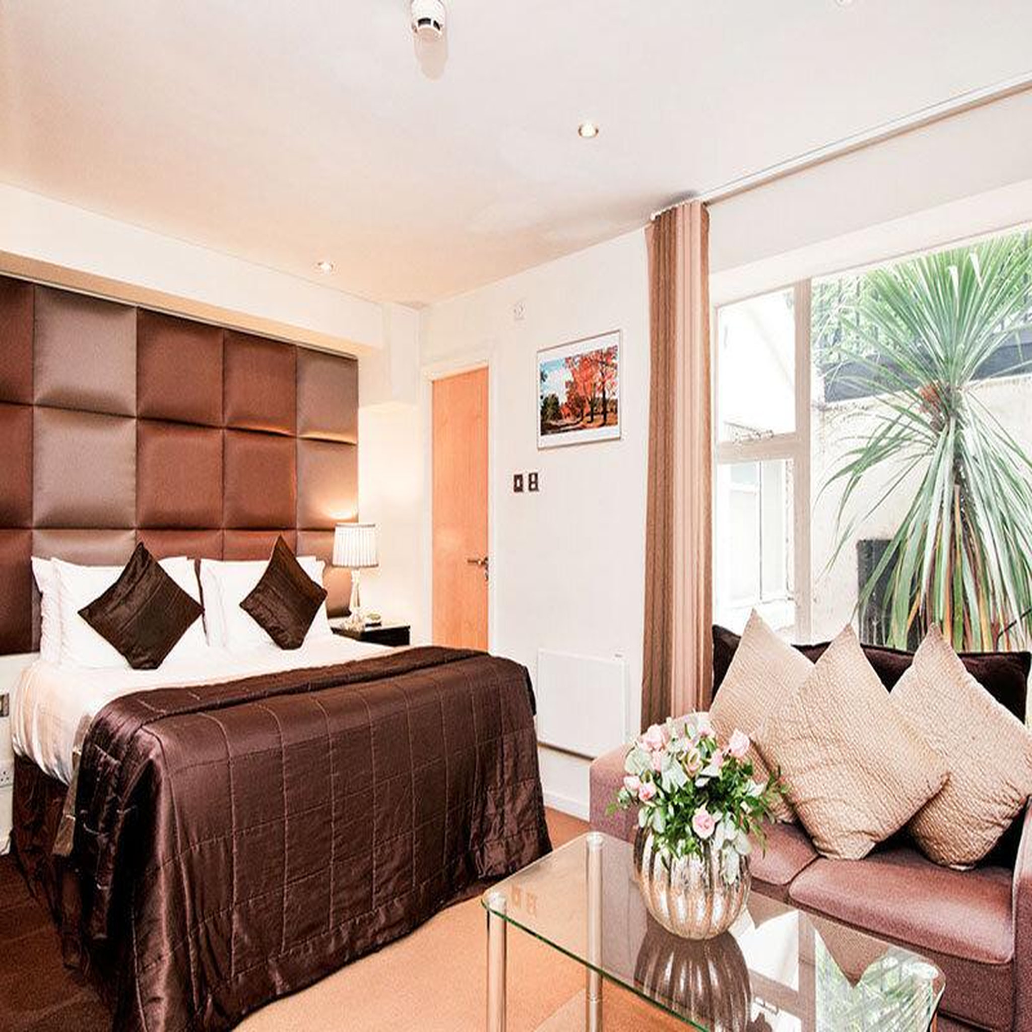 Voir la diapositive 2 : Smartbox Séjour de 3 jours en studio 4* près de hyde park à londres - coffret cadeau séjour