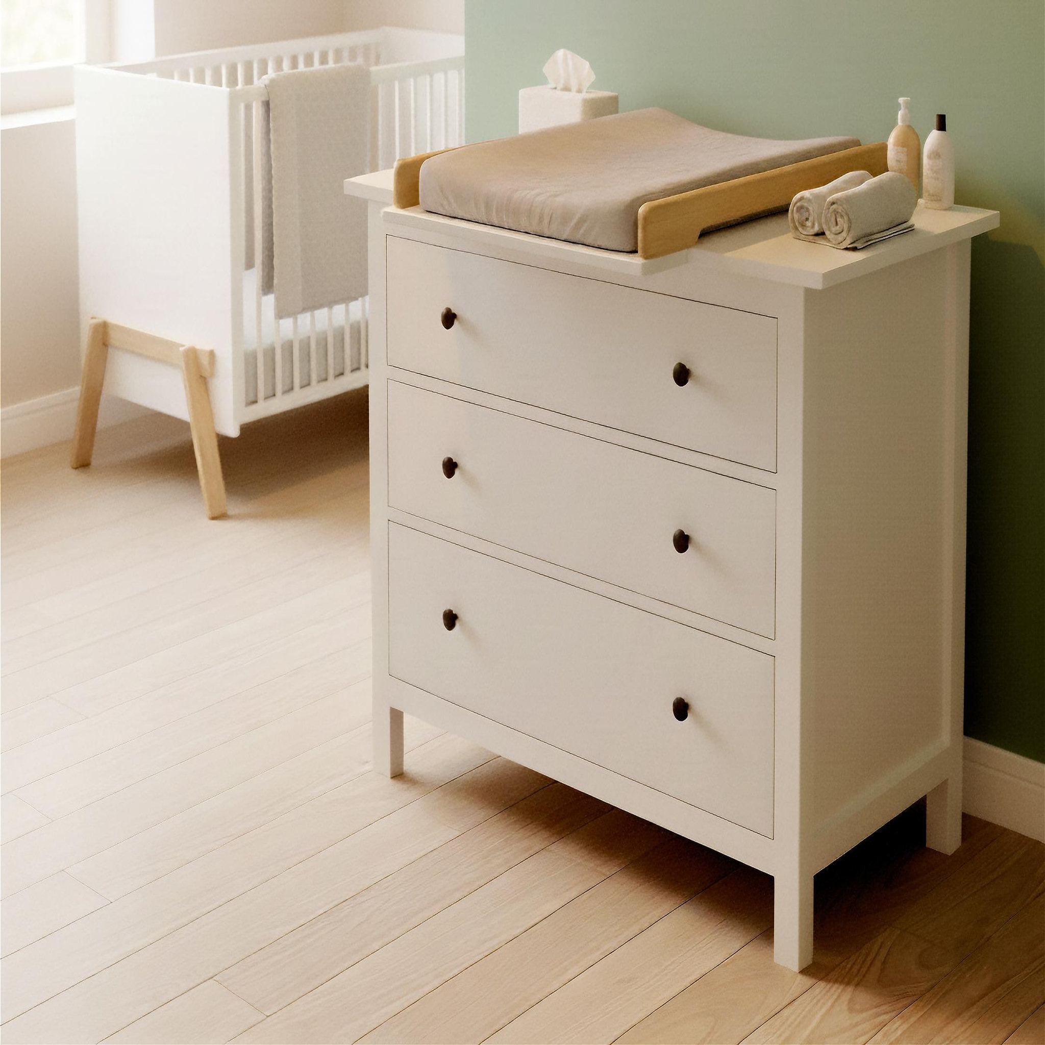 Voir la diapositive 2 : JURABABY Plan à langer universel 50 cm kira pour commode bébé