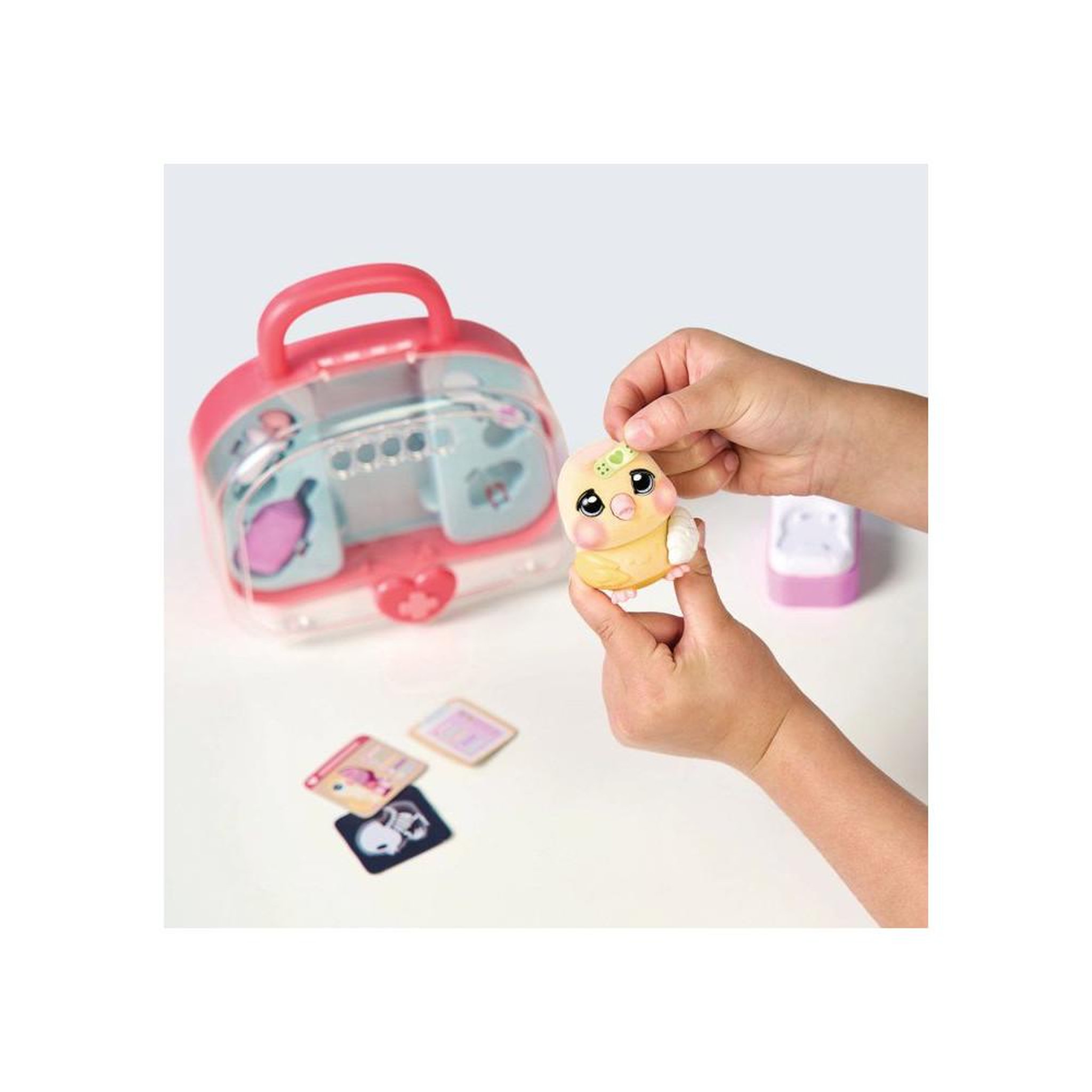 Voir la diapositive 3 : LITTLE LIVE PETS Coffret de jeu vétérinaire Little Live Pets Chirpy avec accessoires, 20+ sons et réactions, boîtier de transport
