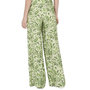 Voir la diapositive 2 : JACQUELINE DE YONG Pantalon fluide Imprimé Vert/Blanc Femme JDY Life Palazzo