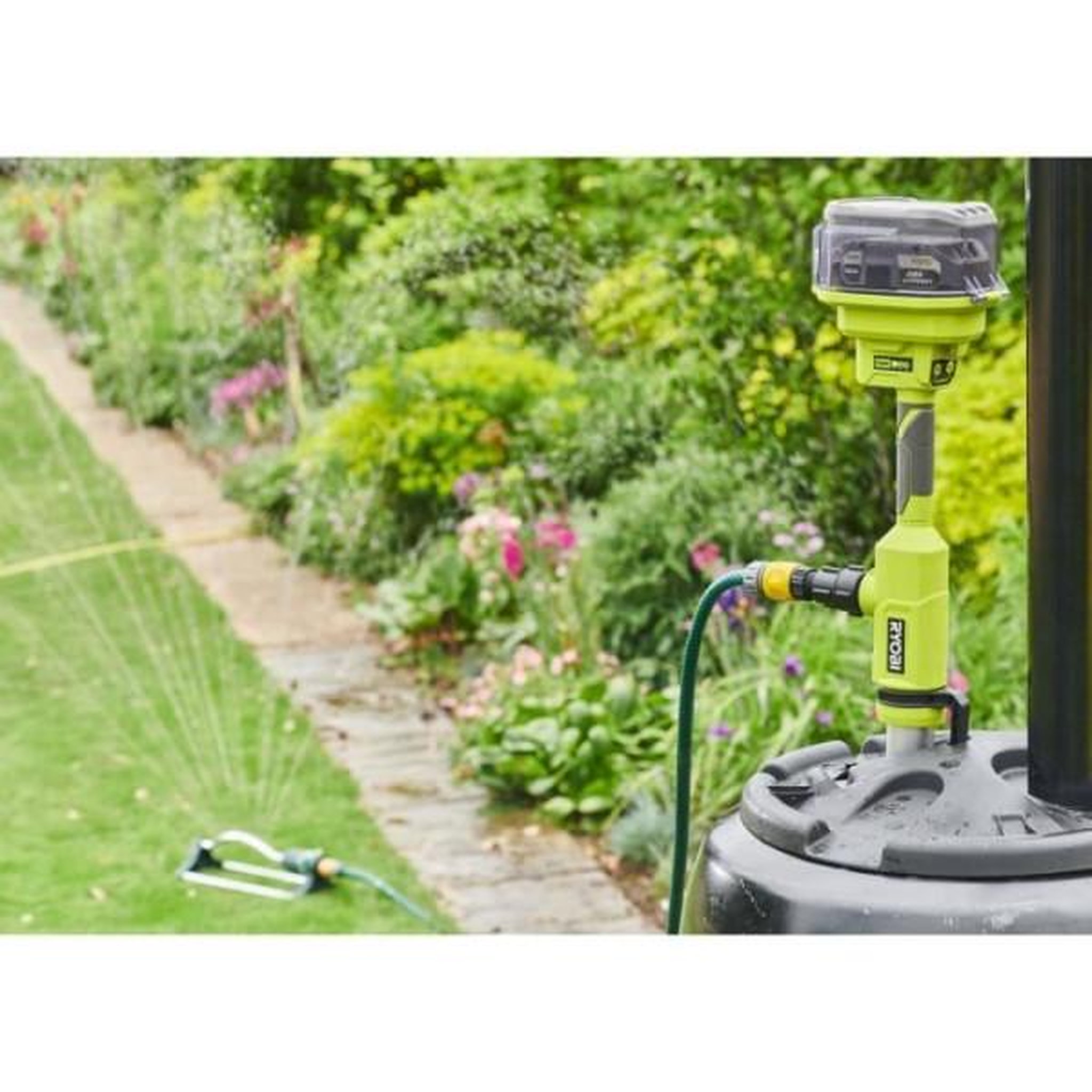Voir la diapositive 2 : Ryobi RYOBI - Pompe télescopique 18V - 3 360 l/h - immersion maxi. 1,2 m - IPX5 - vendue sans batterie - RY18STPA-0