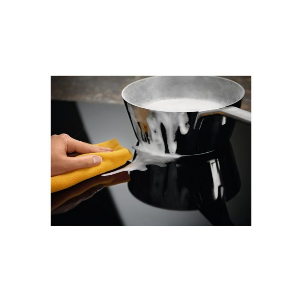 ELECTROLUX Plaque induction Electrolux EIS67386