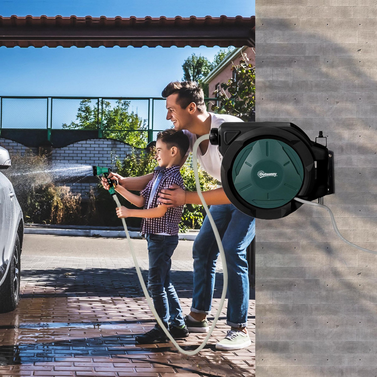 OUTSUNNY Dévidoir mural enrouleur automatique pivotant 180° tuyau 30 + 2 m avec lance arrosage 7 modes support mural intégré vert noir
