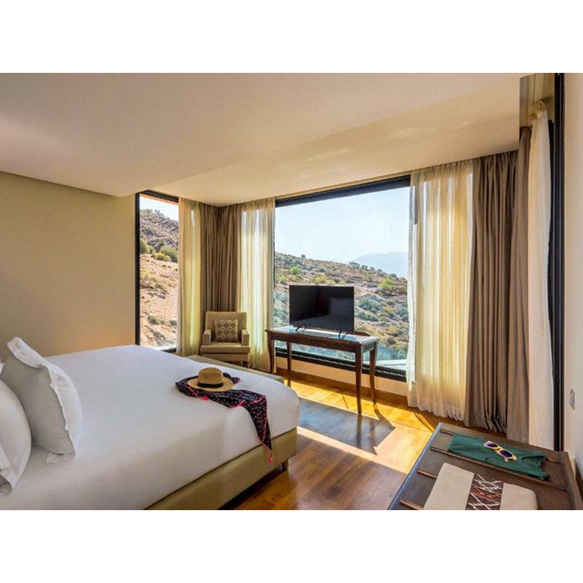 Smartbox 3 jours d'exception en suite d'un hôtel 5* au Maroc avec dîner, massage et sortie en bateau - Coffret Cadeau Séjour