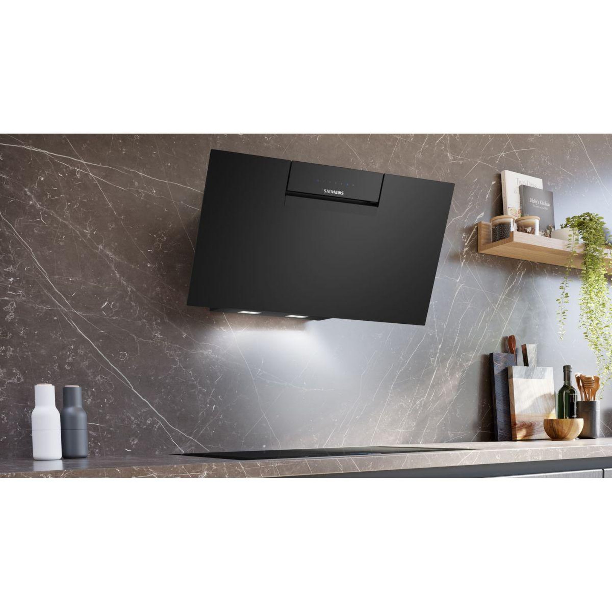 Voir la diapositive 3 : Siemens Hotte décorative murale inclinée lc87kfn60