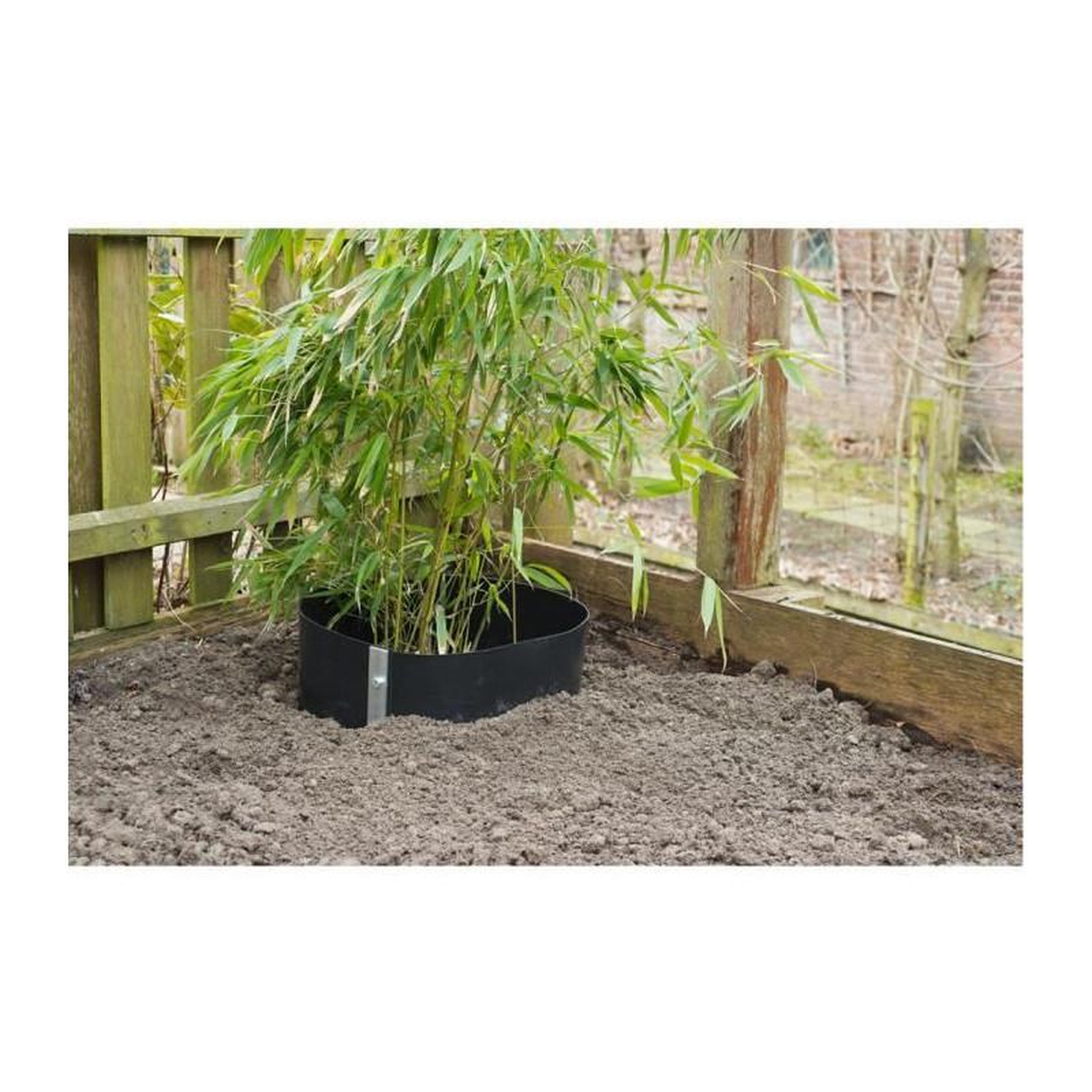 Voir la diapositive 4 : NATURE Barriere anti-racinaire - NATURE - HDPE noir - 0,7 x 3 m - 1000 gr/m² - épaisseur 1,2 mm