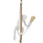 Voir la diapositive 3 : Paris Prix Lampe Suspension en Résine  Singe  60cm Blanc