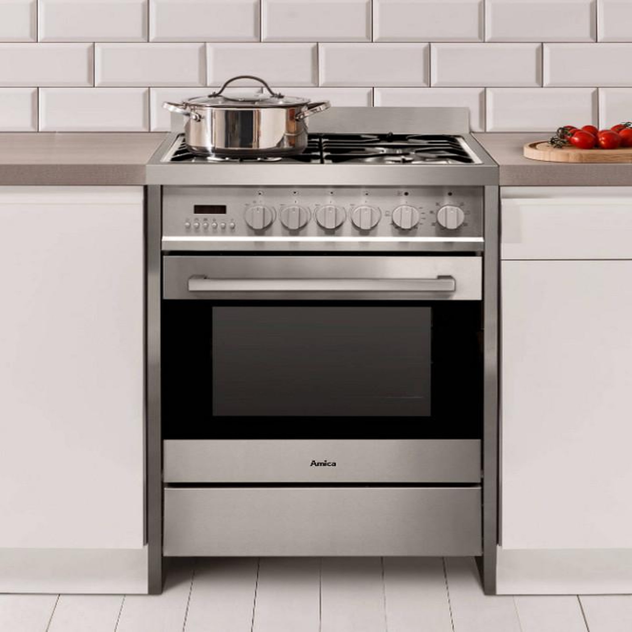 Voir la diapositive 5 : Amica Cuisinière gaz a 68l 4 feux inox - acme2005x
