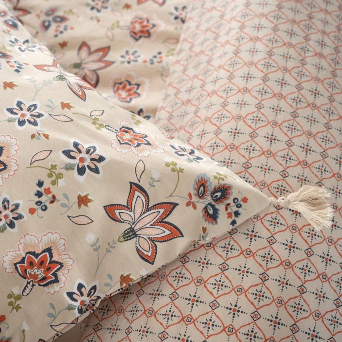 COTE DECO Housse de couette 240x220 + 2 taies DENIA 100% Coton 57 fils