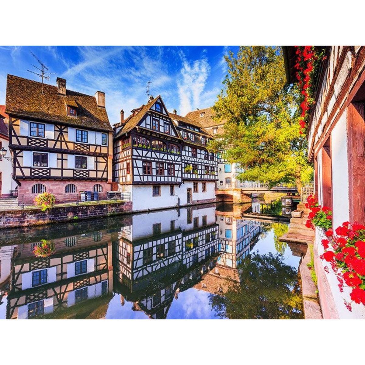 Smartbox 3 jours en hôtel 4* avec repas en restaurant gastronomique à Strasbourg - Coffret Cadeau Multi-thèmes