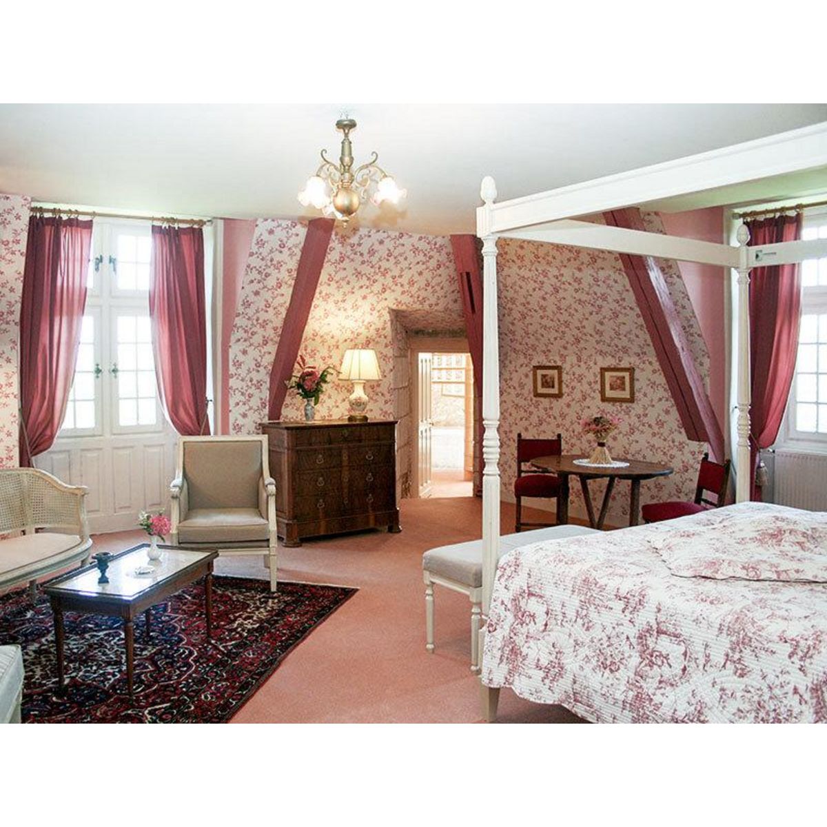 Smartbox 2 jours avec dîner en château dans le Périgord - Coffret Cadeau Séjour