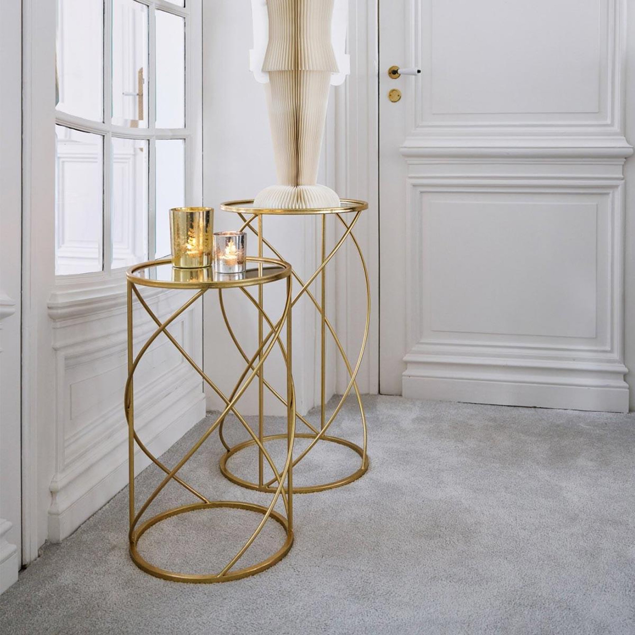 Voir la diapositive 5 : J-LINE Lot de 2 tables d'appoint  ingrid  70cm doré